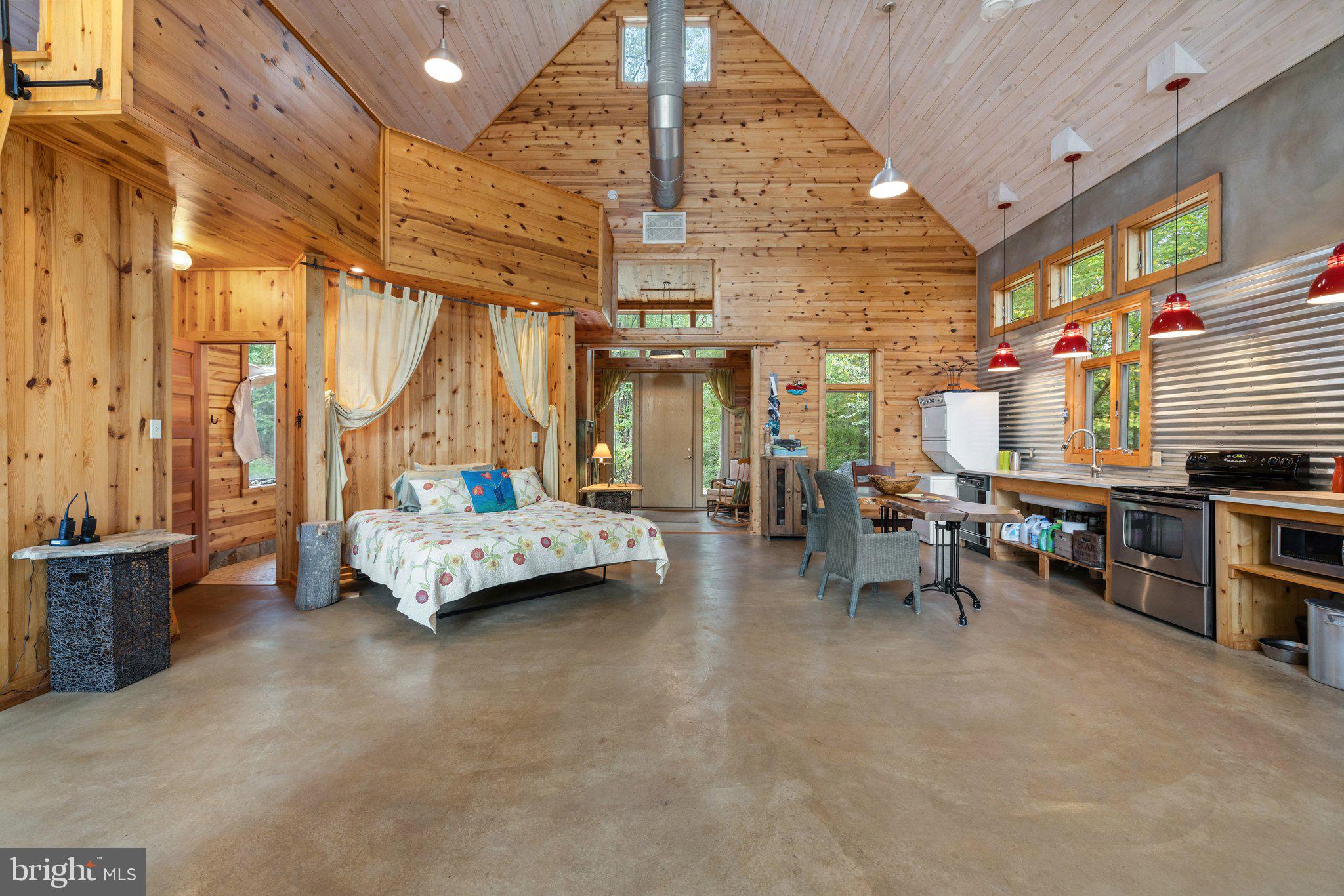 FLINT HILL - Residential