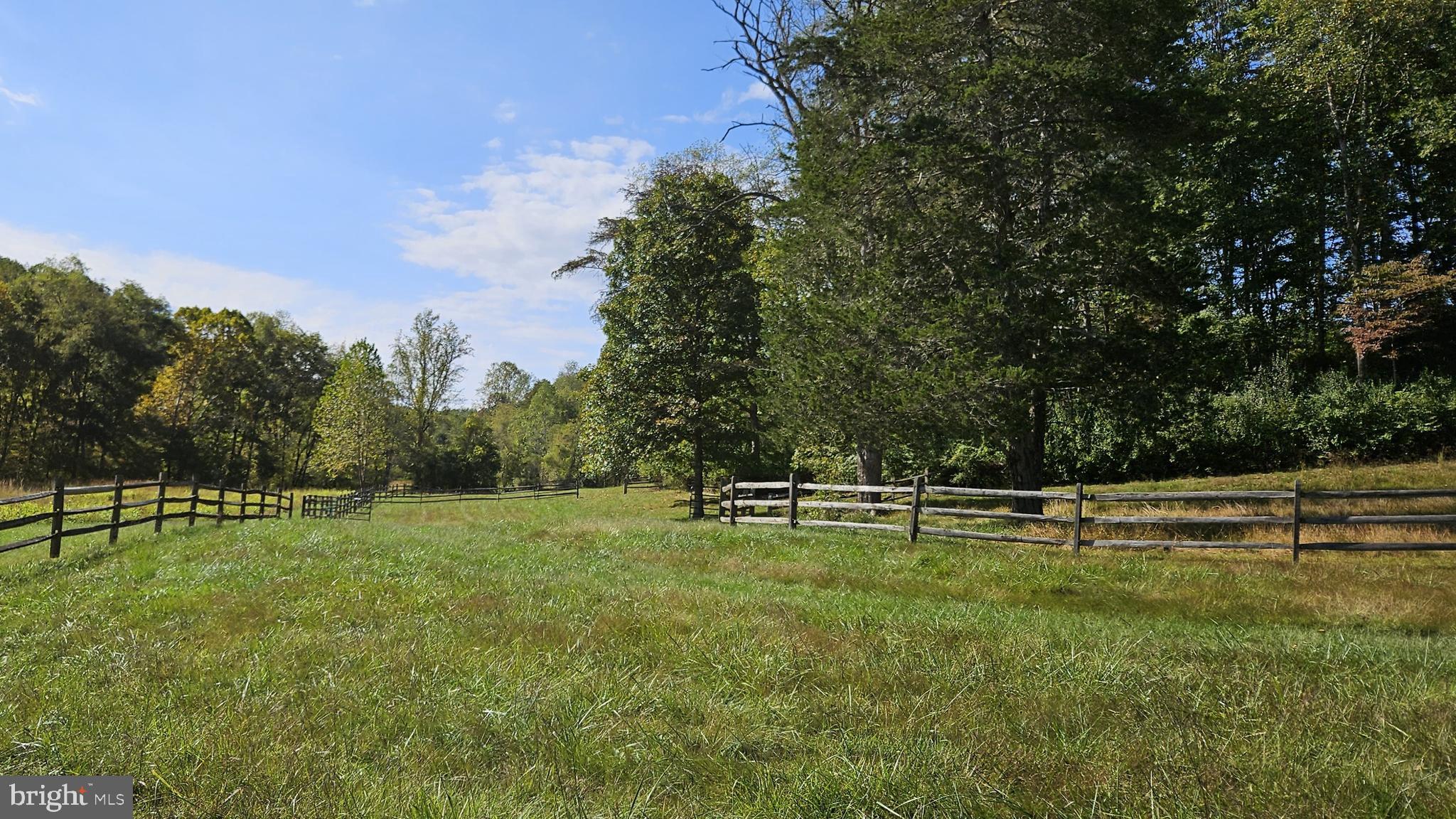 FLINT HILL - Residential