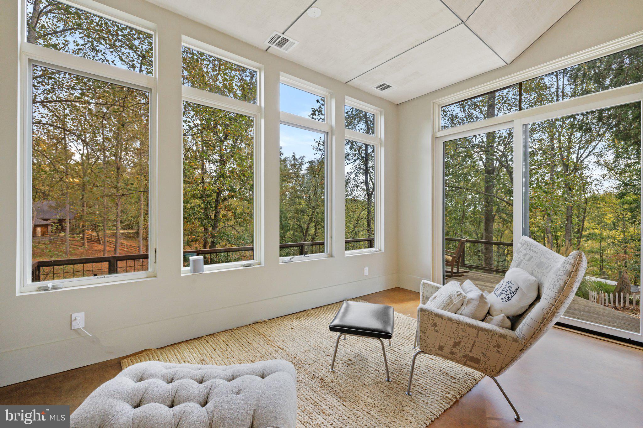 FLINT HILL - Residential