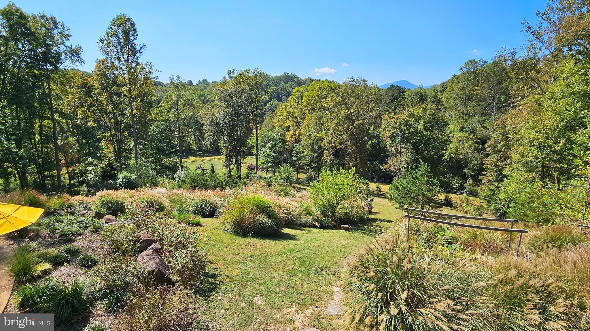 FLINT HILL - Residential