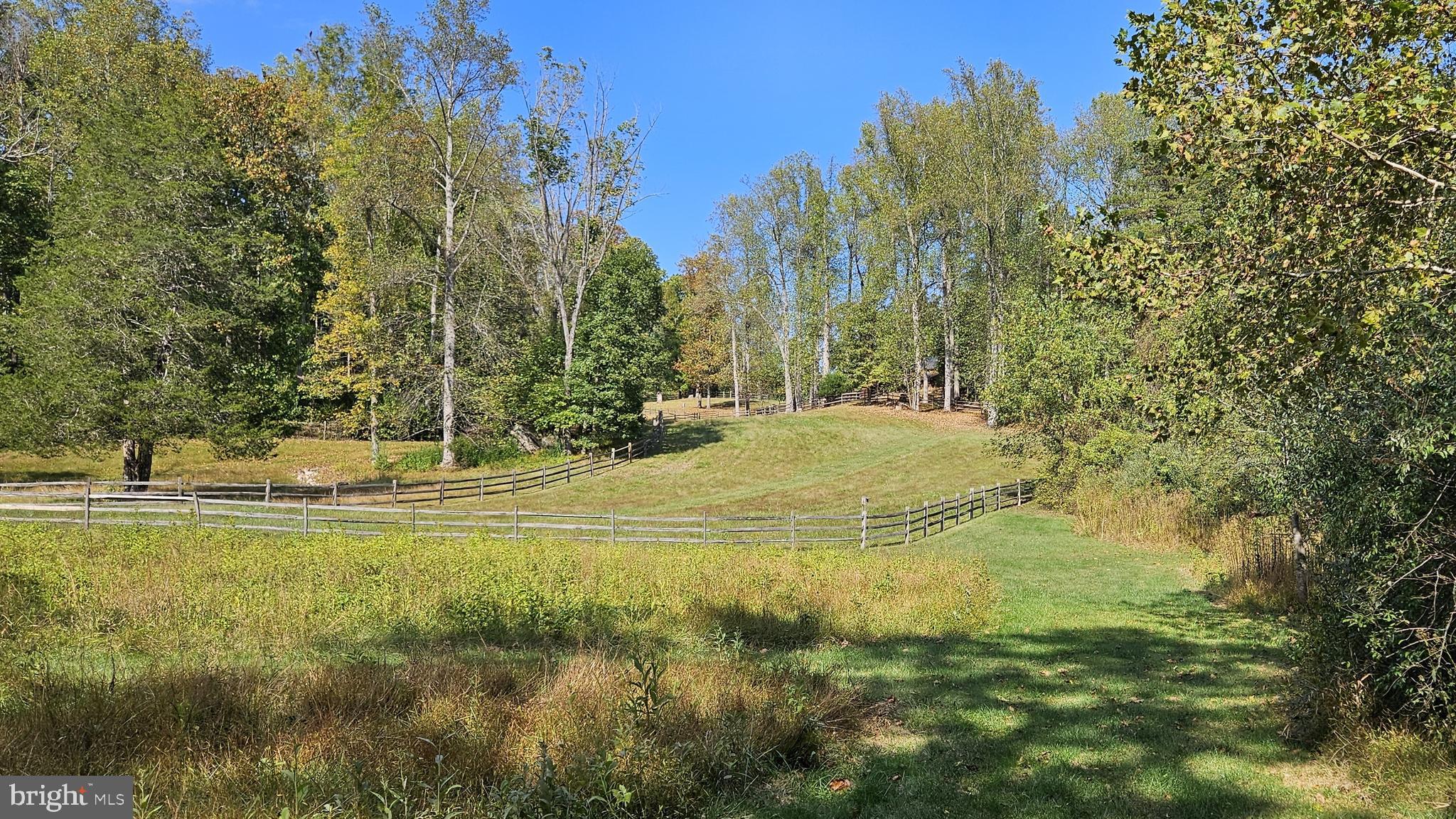 FLINT HILL - Residential