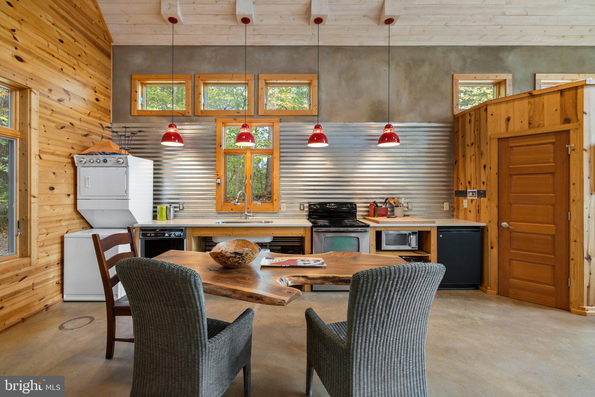 FLINT HILL - Residential