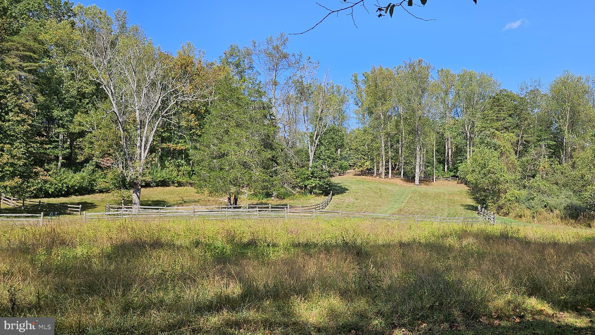 FLINT HILL - Residential