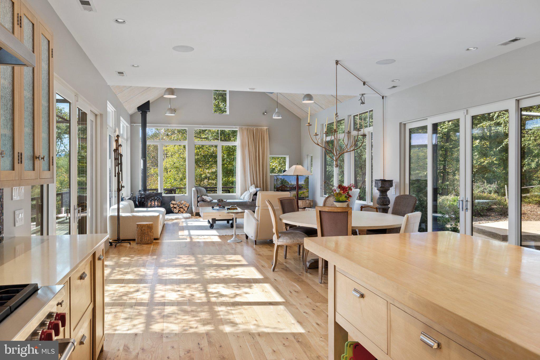 FLINT HILL - Residential