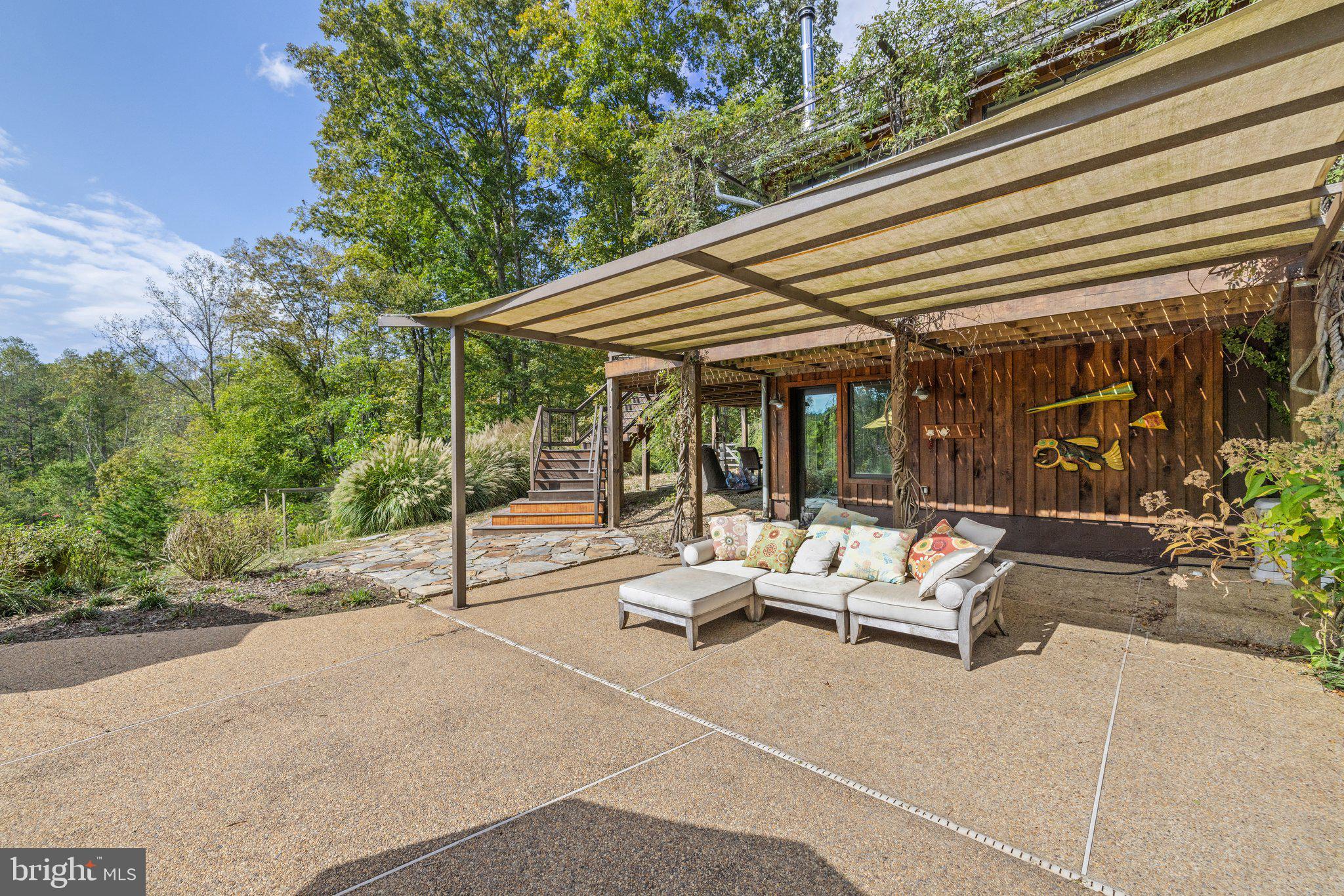 FLINT HILL - Residential