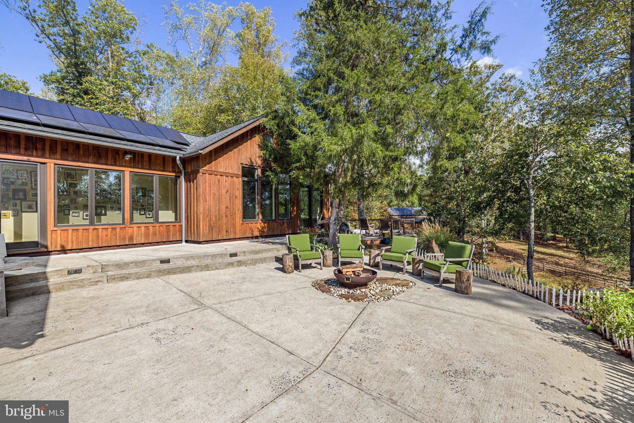 FLINT HILL - Residential