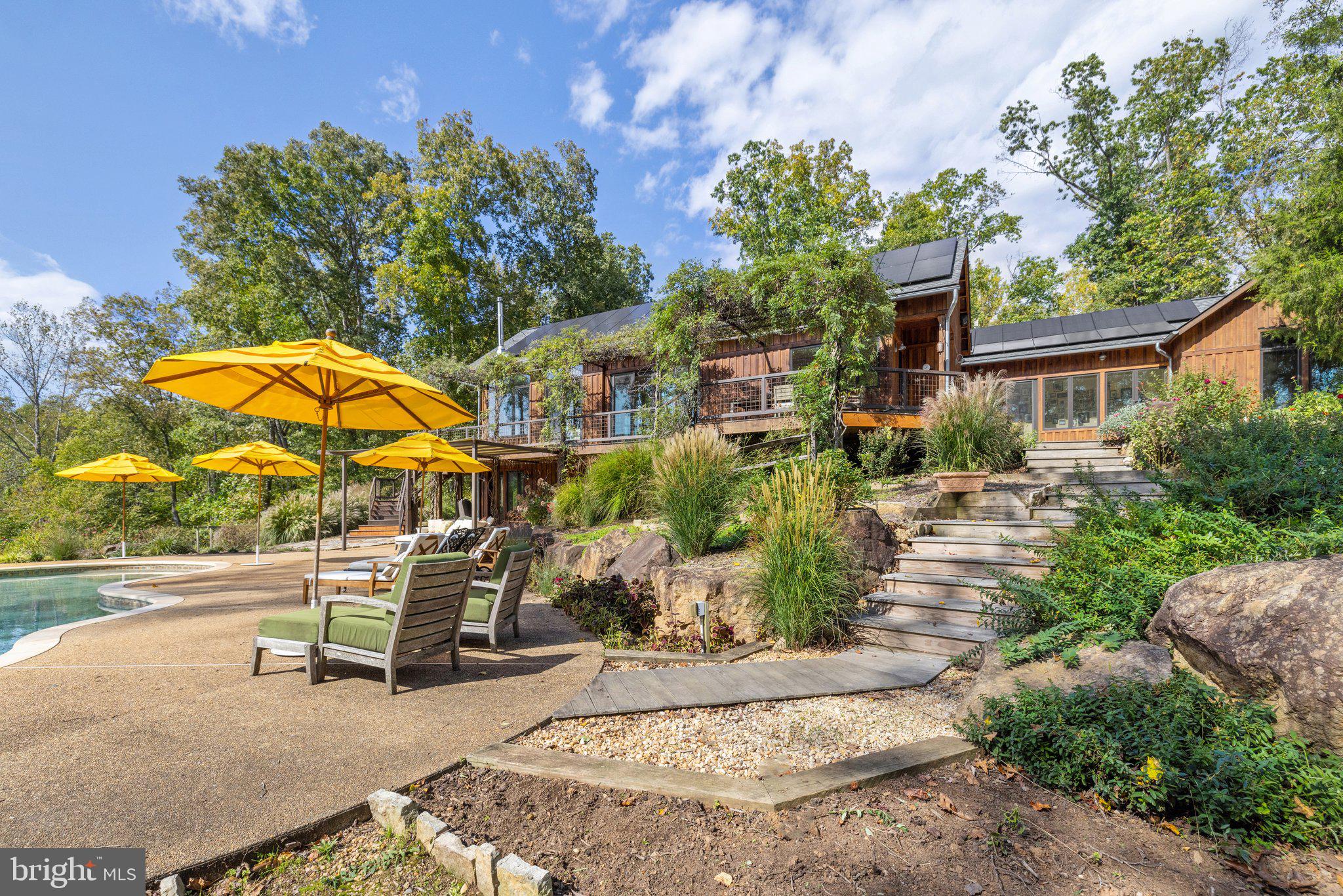 FLINT HILL - Residential