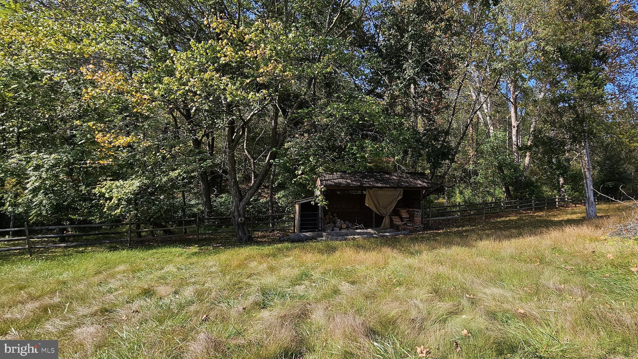 FLINT HILL - Residential