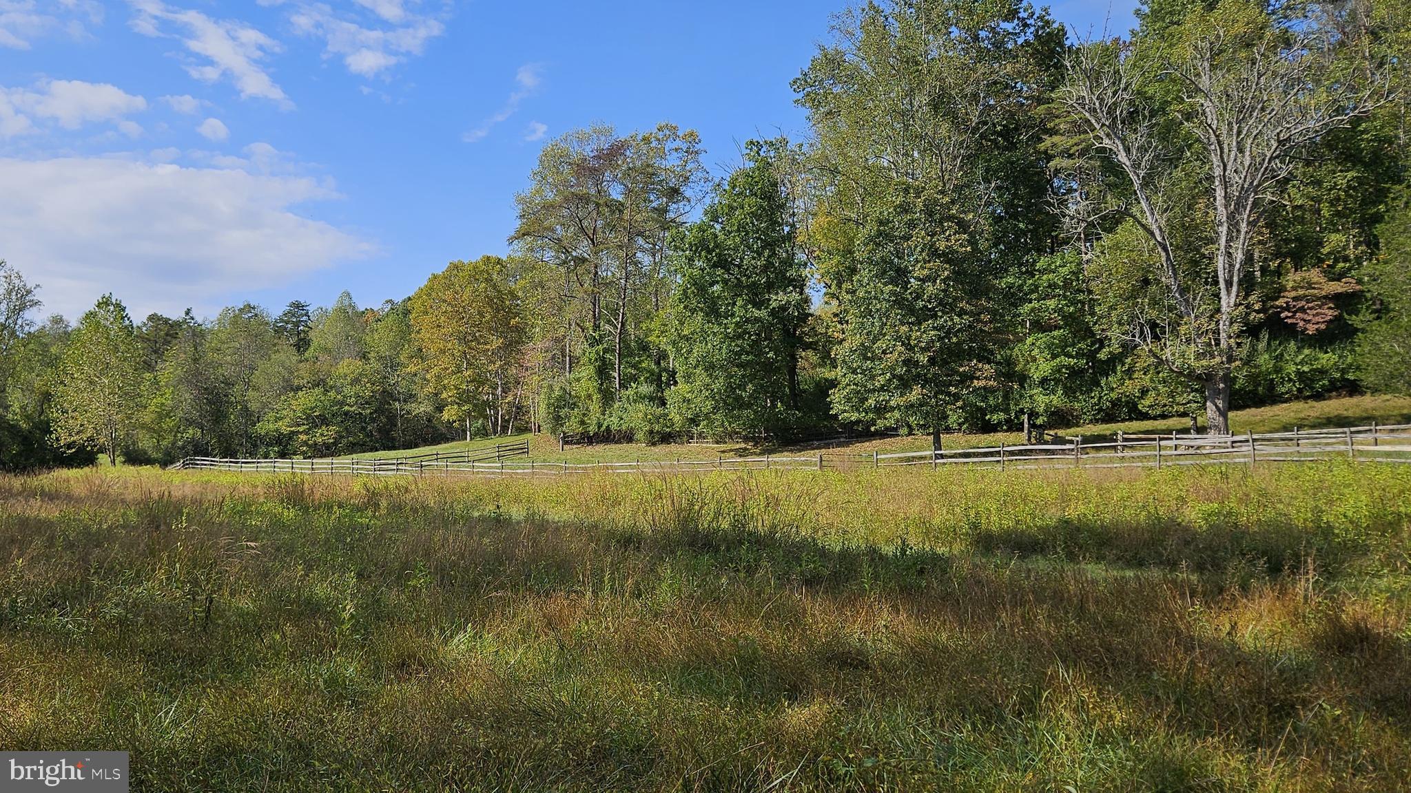 FLINT HILL - Residential