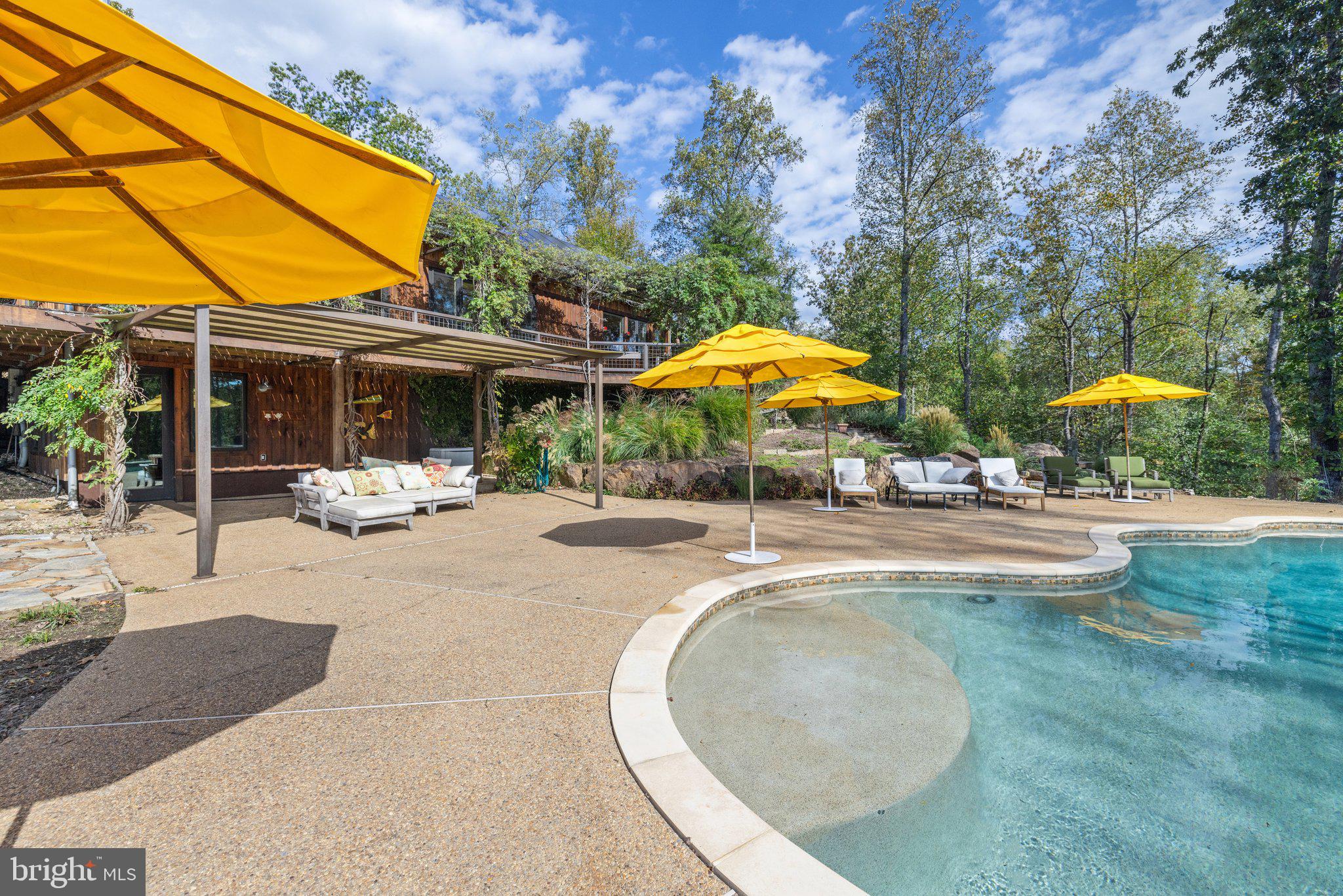 FLINT HILL - Residential