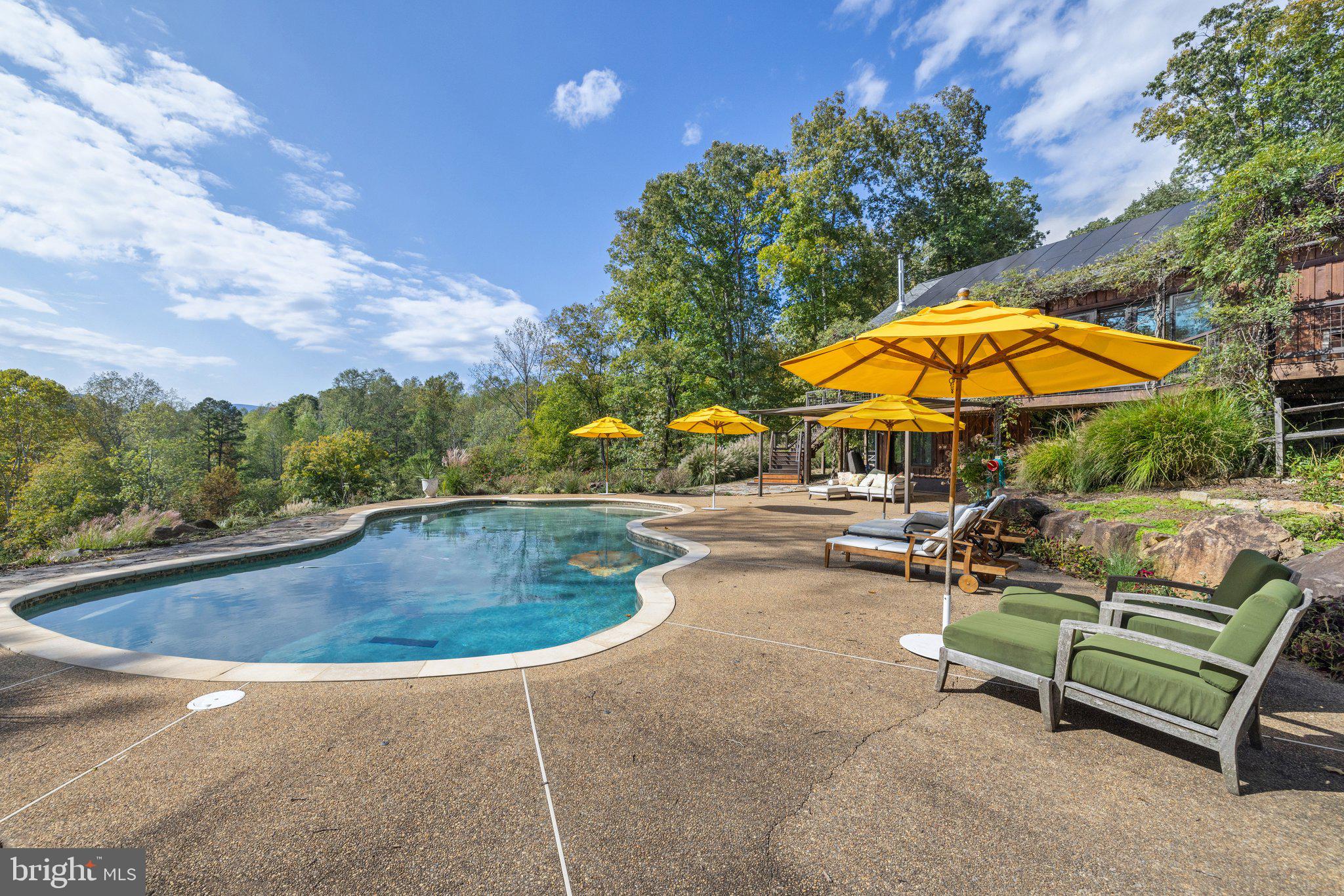 FLINT HILL - Residential