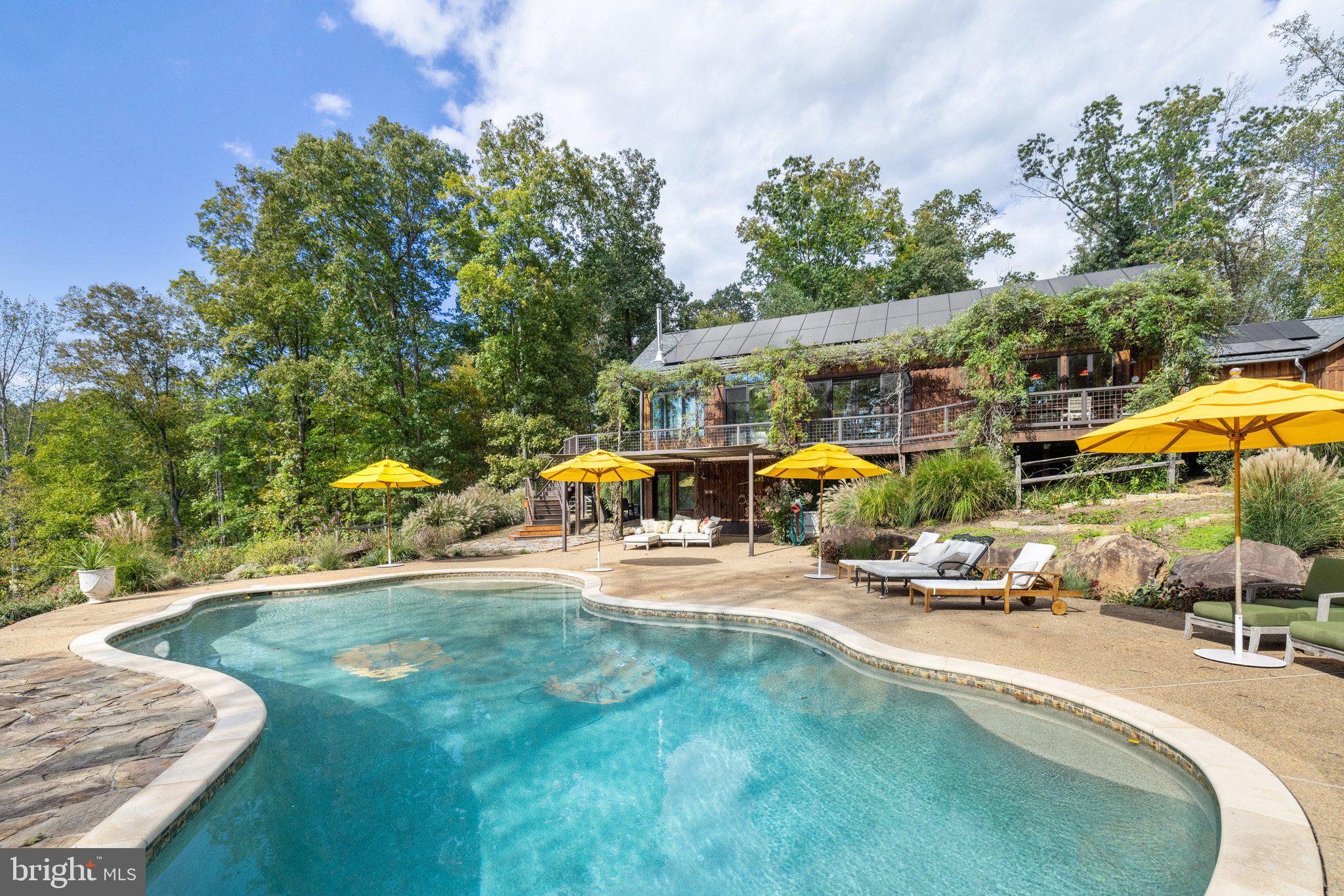 FLINT HILL - Residential