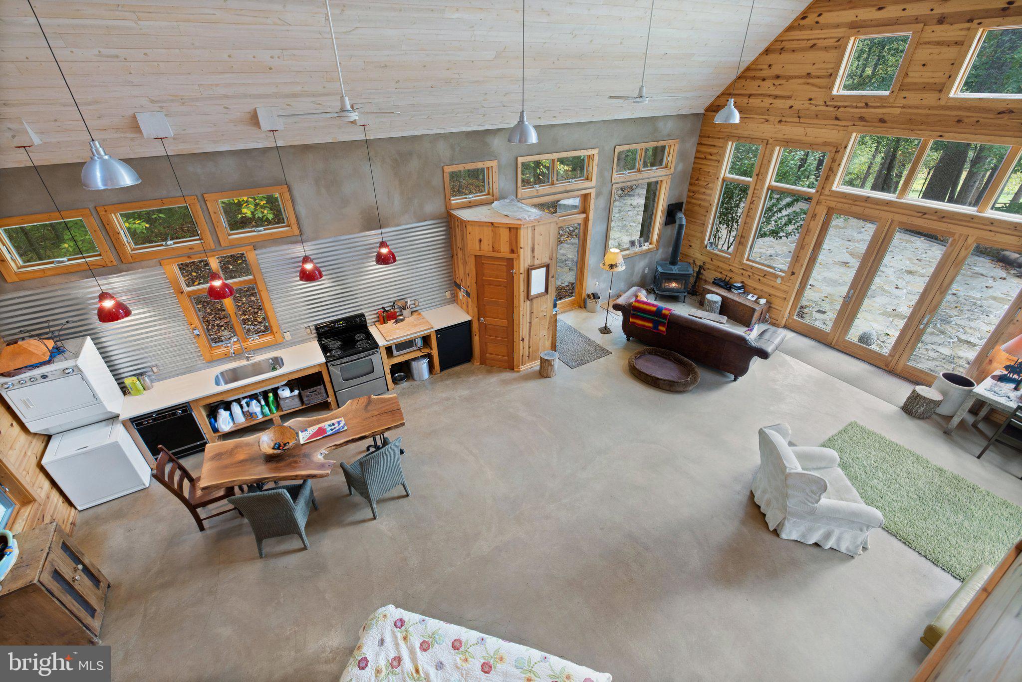 FLINT HILL - Residential