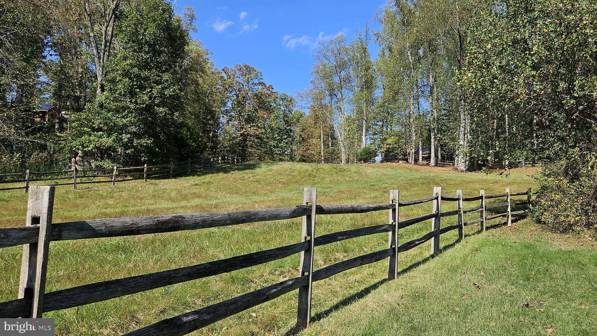 FLINT HILL - Residential