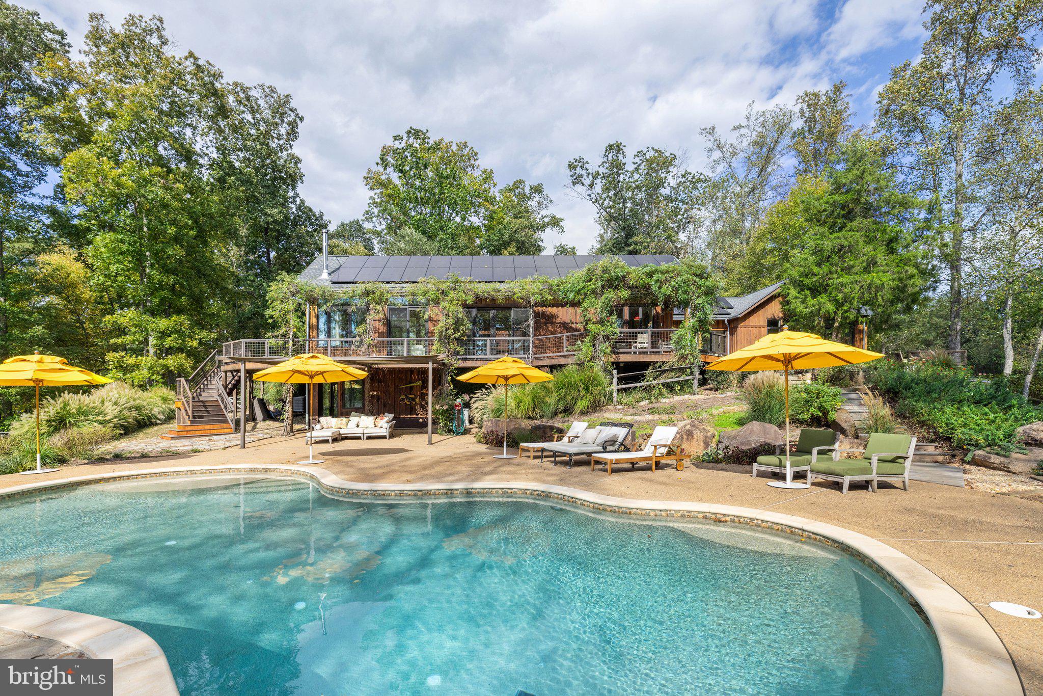 FLINT HILL - Residential