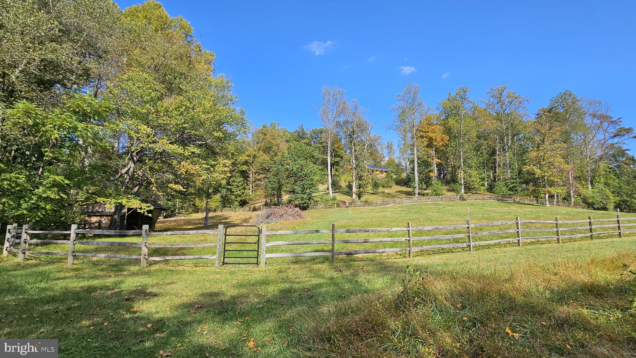 FLINT HILL - Residential