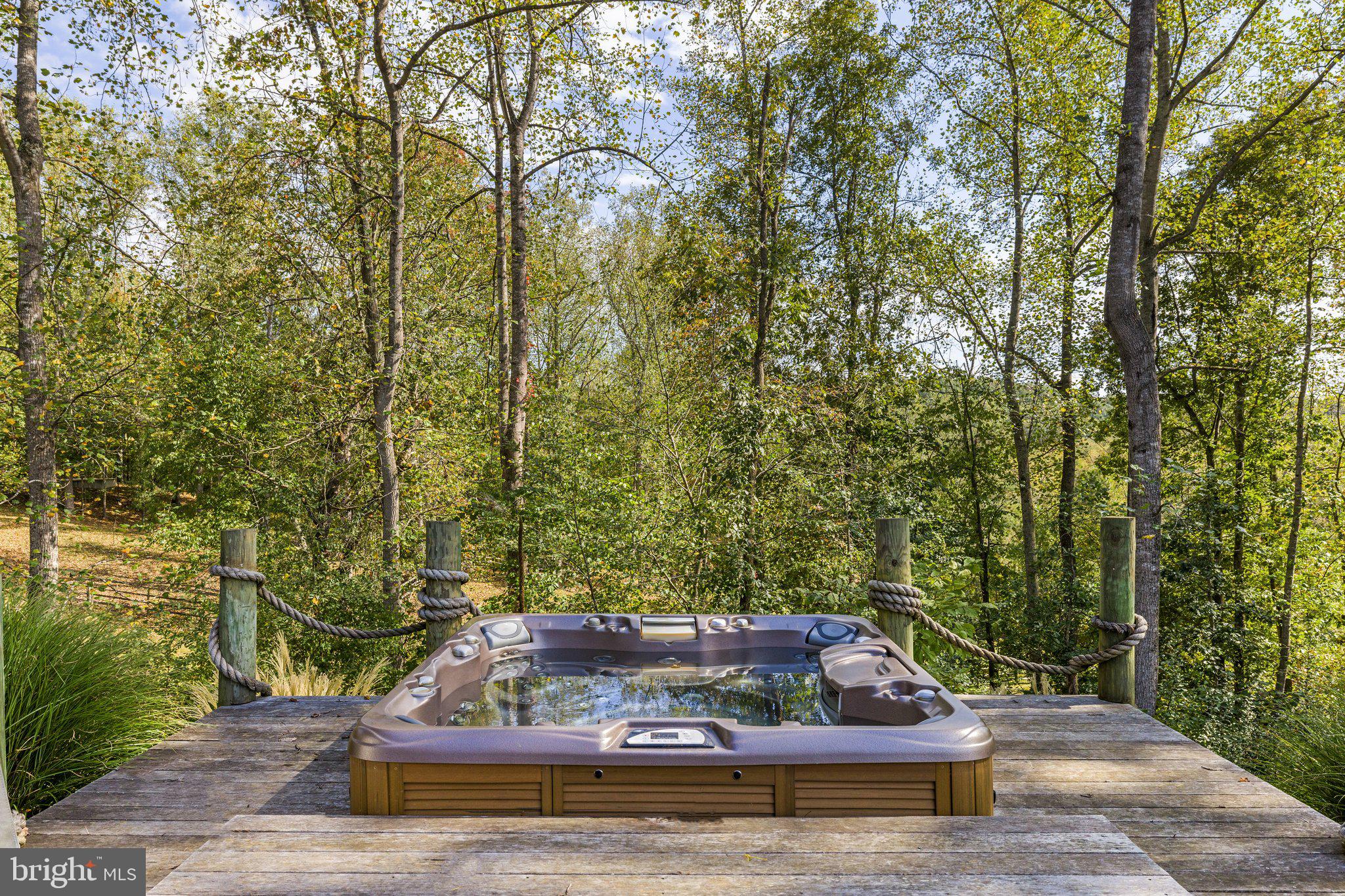 FLINT HILL - Residential