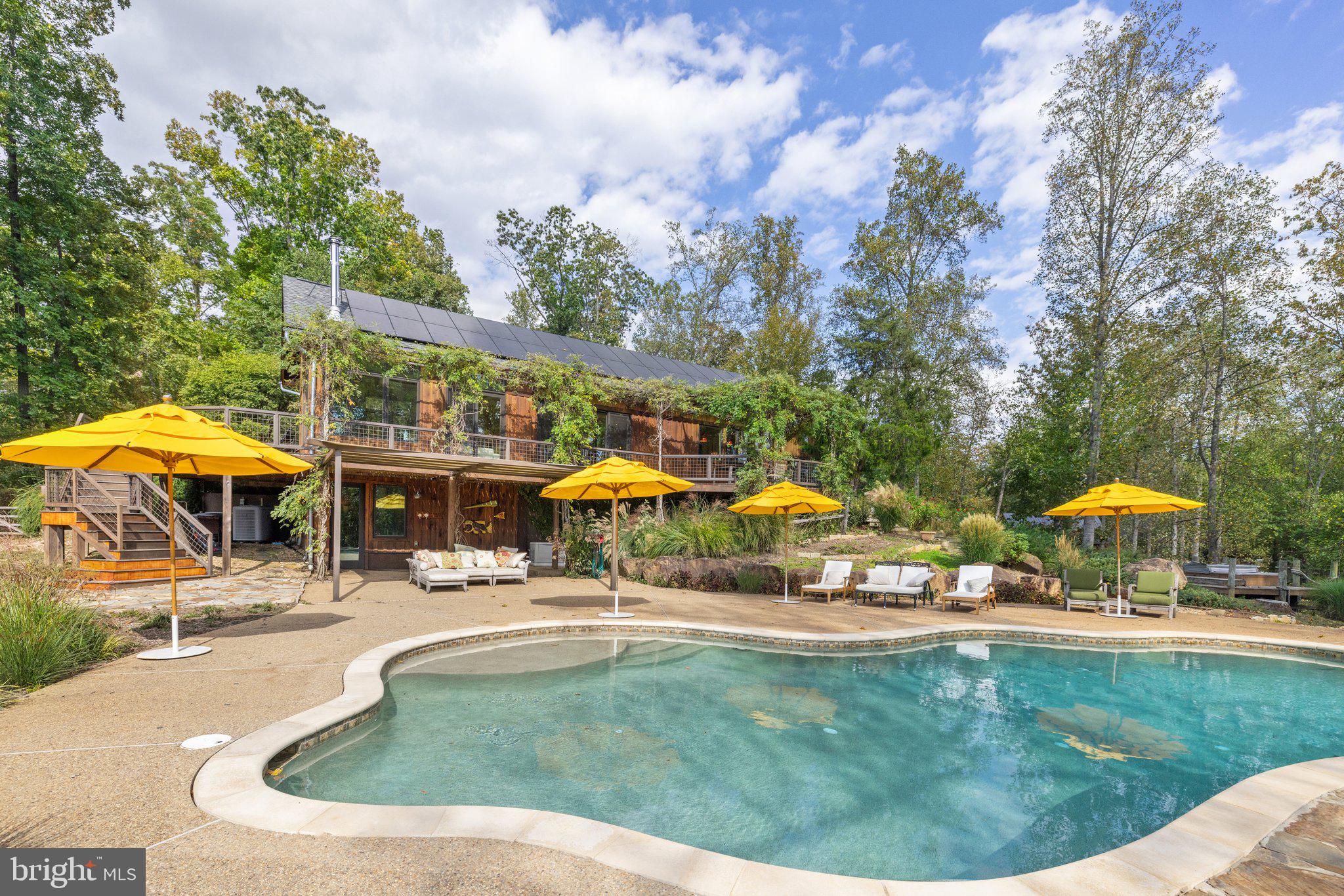 FLINT HILL - Residential