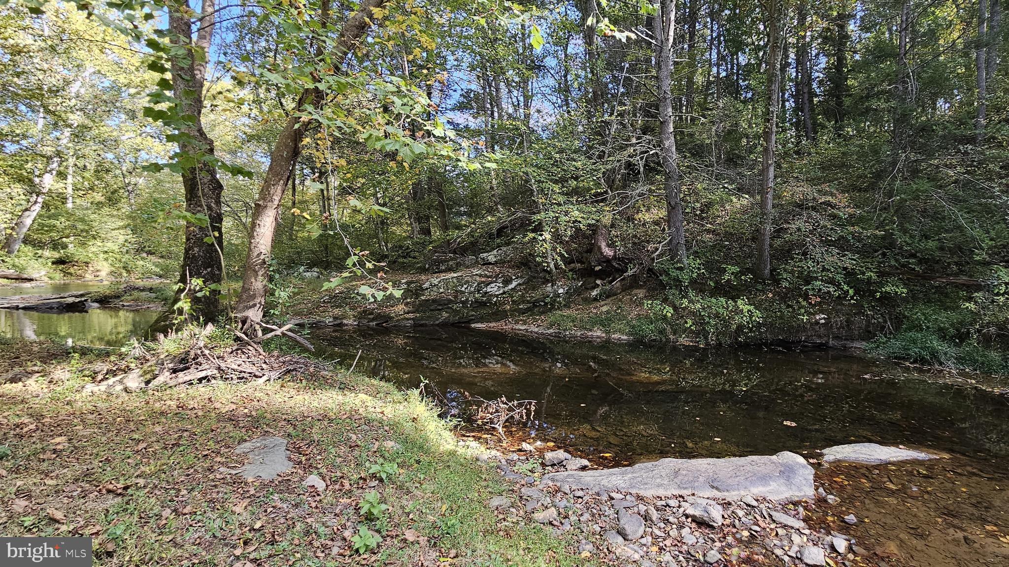 FLINT HILL - Residential