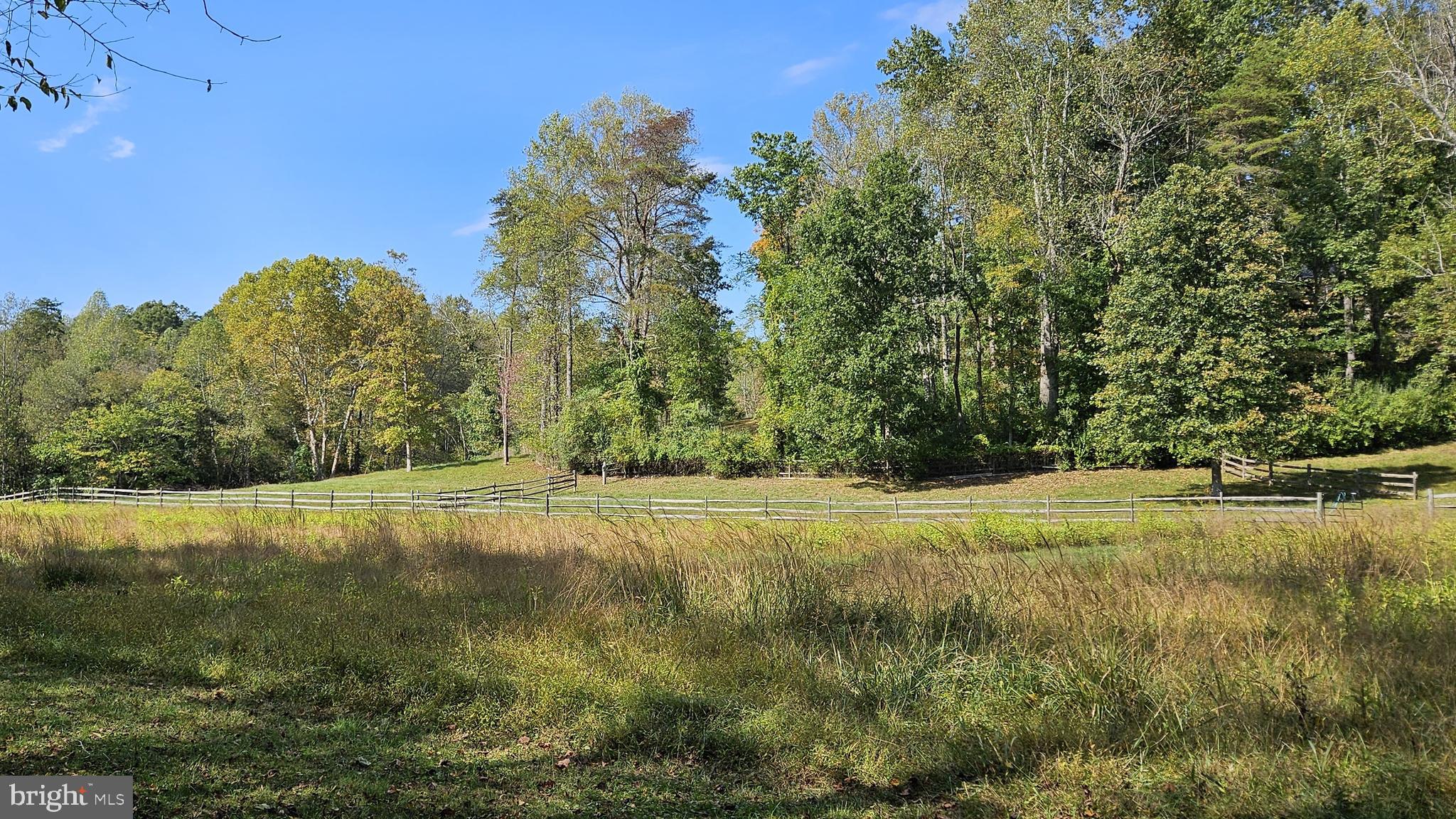 FLINT HILL - Residential