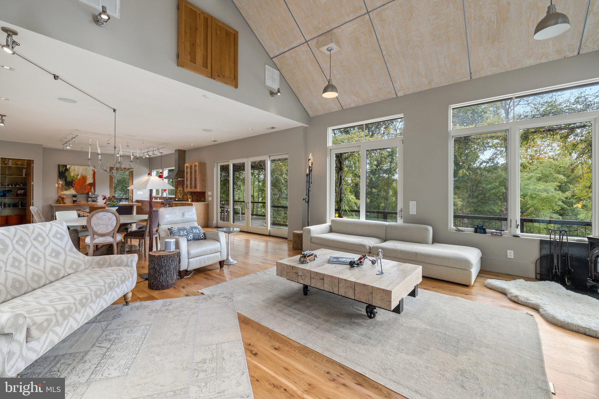 FLINT HILL - Residential