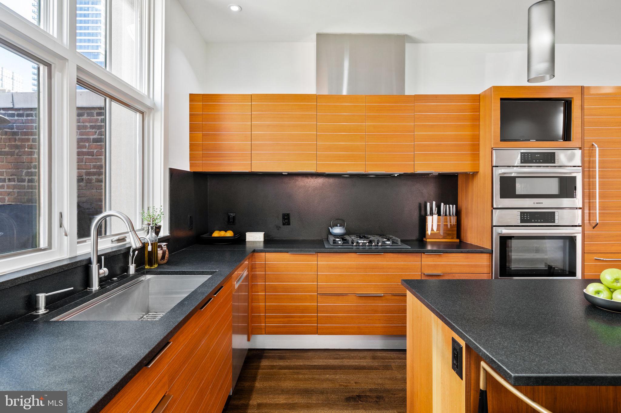 RITTENHOUSE SQUARE - Residential