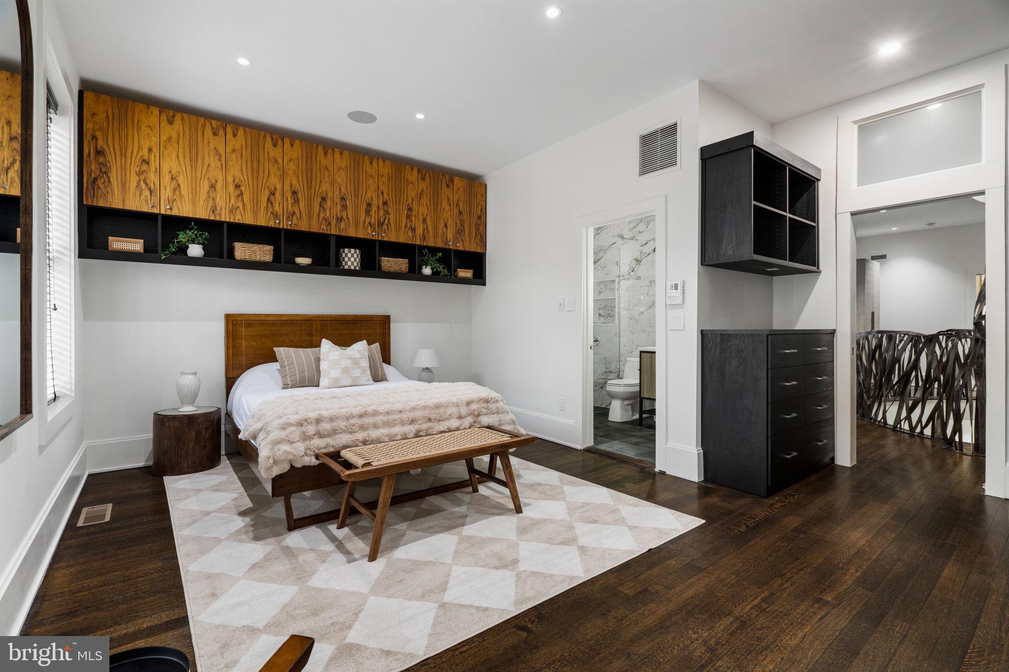 RITTENHOUSE SQUARE - Residential