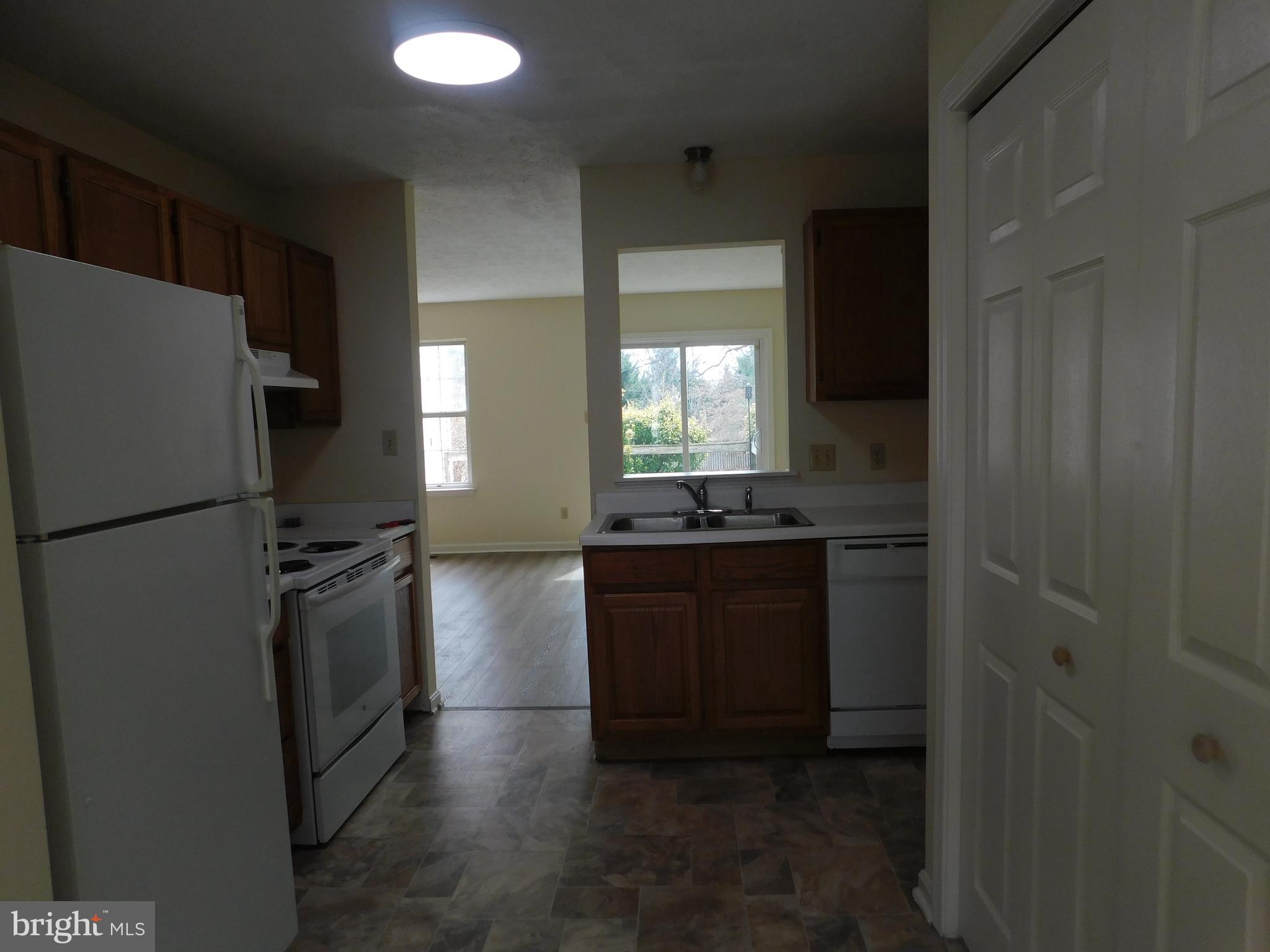 VILLAGE AT SHERANDO - Residential Lease