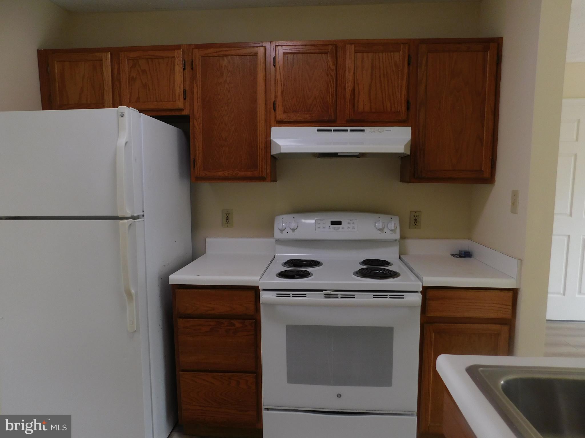 VILLAGE AT SHERANDO - Residential Lease