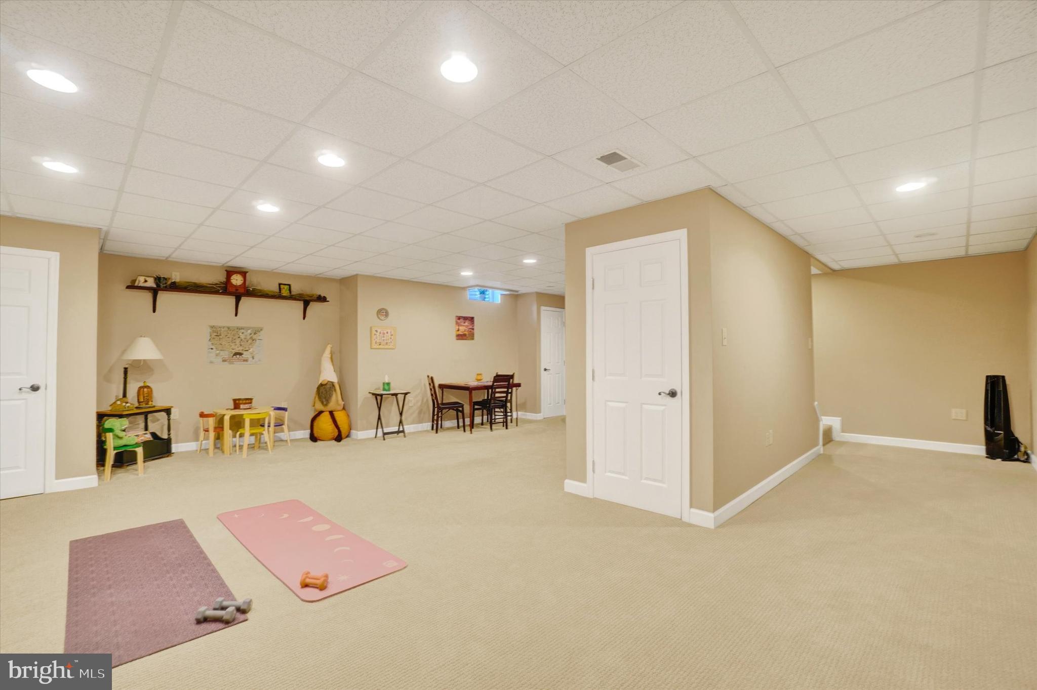 LOCUST HILL - Residential