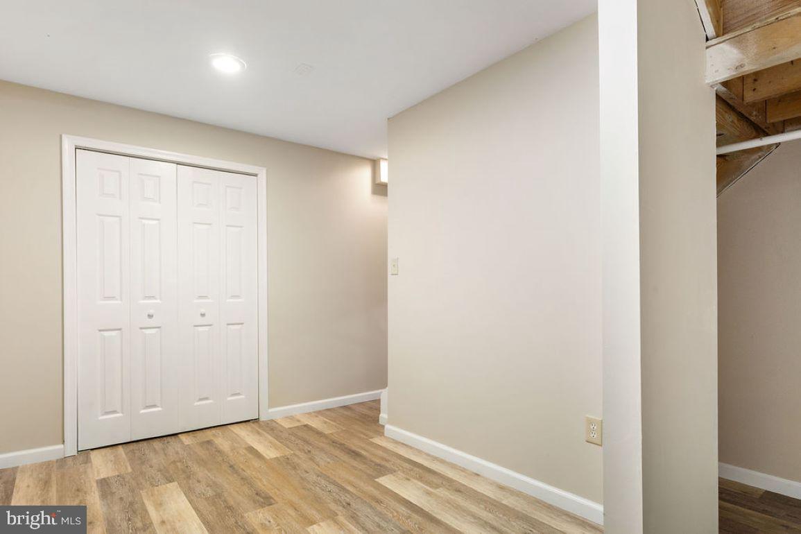 HOLLYWOOD ESTATES - Residential