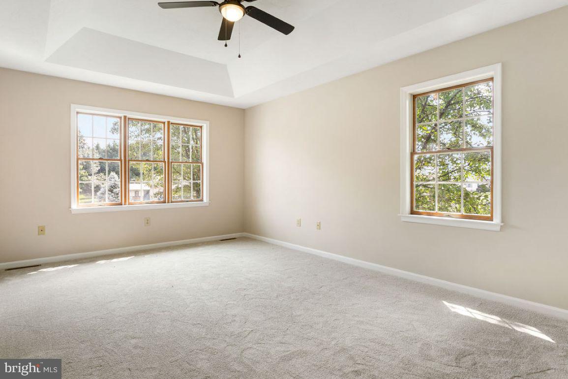 HOLLYWOOD ESTATES - Residential