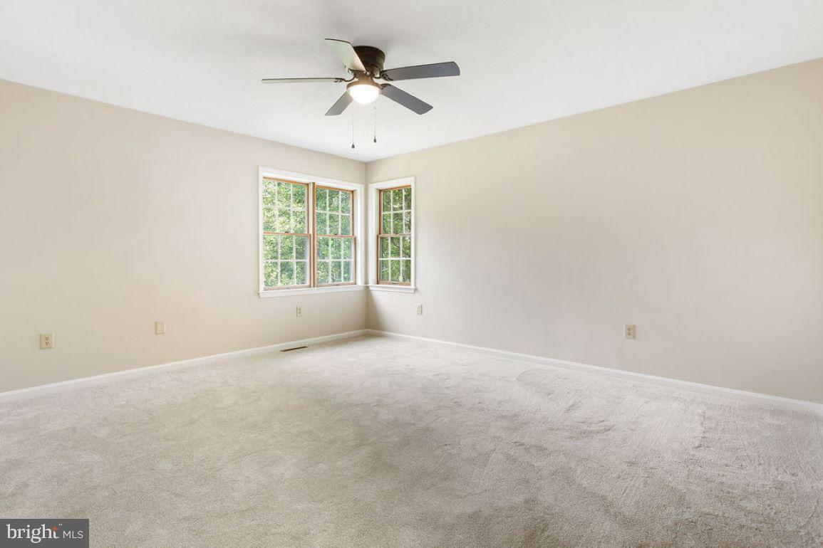 HOLLYWOOD ESTATES - Residential