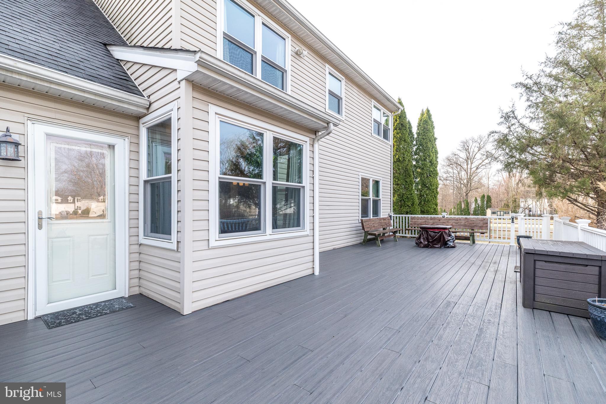 HUNTERS CROSSING - Residential