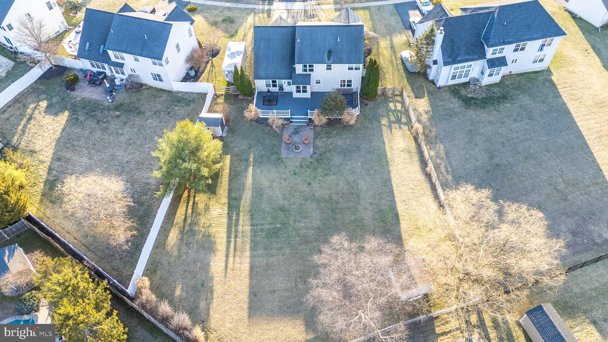 HUNTERS CROSSING - Residential