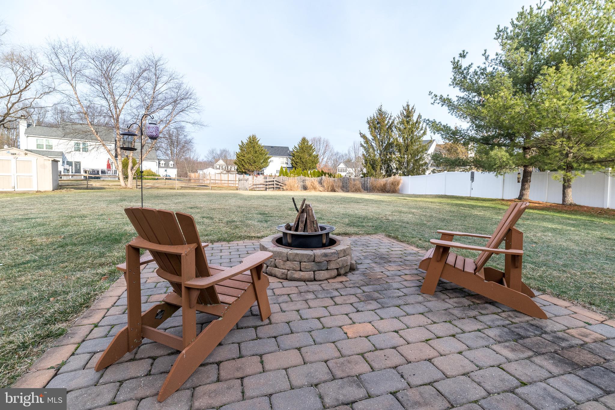 HUNTERS CROSSING - Residential