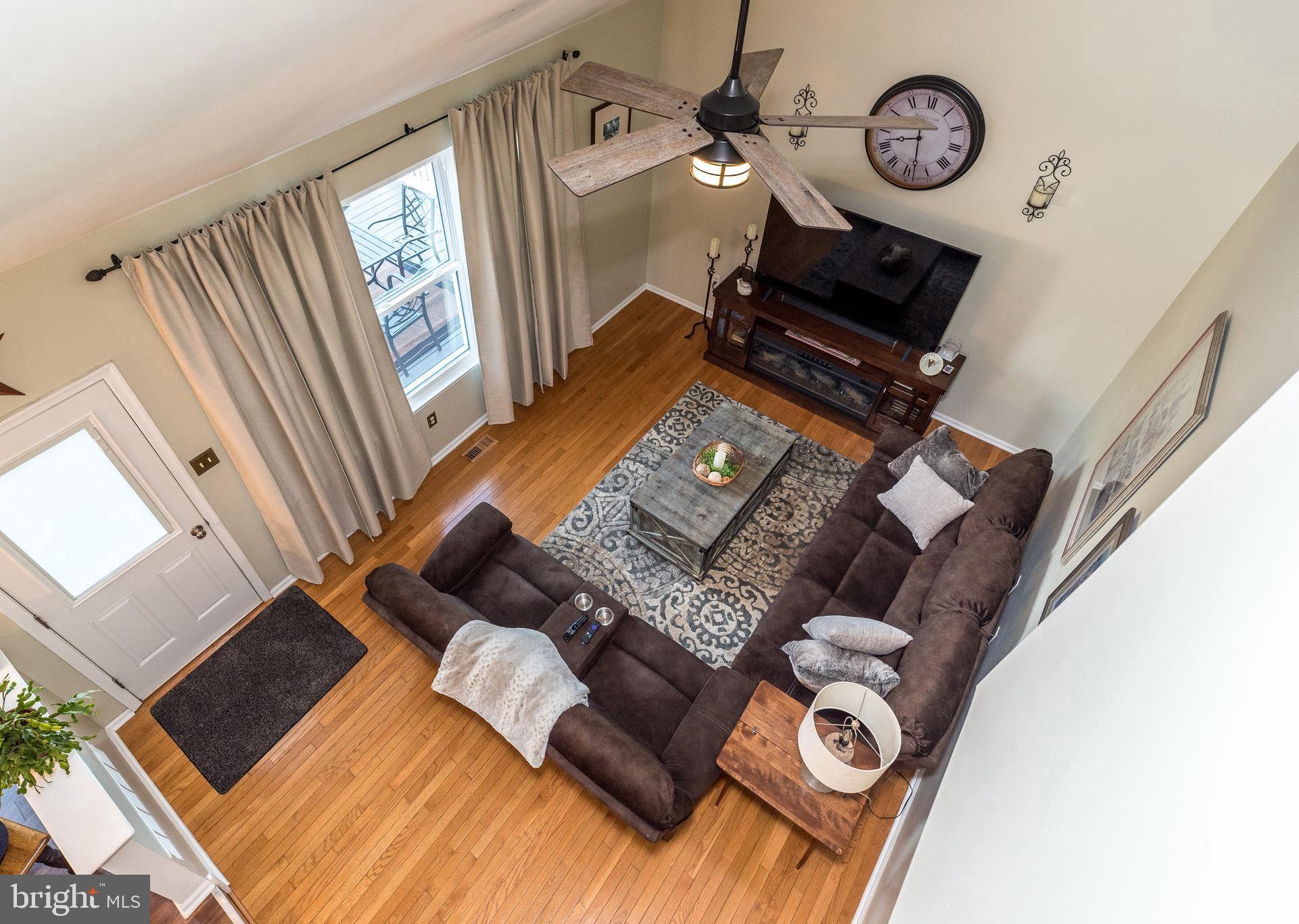 HUNTERS CROSSING - Residential