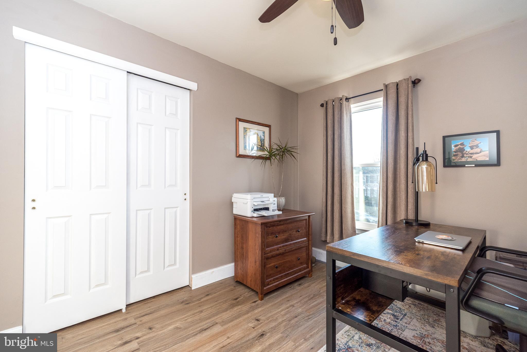 HUNTERS CROSSING - Residential