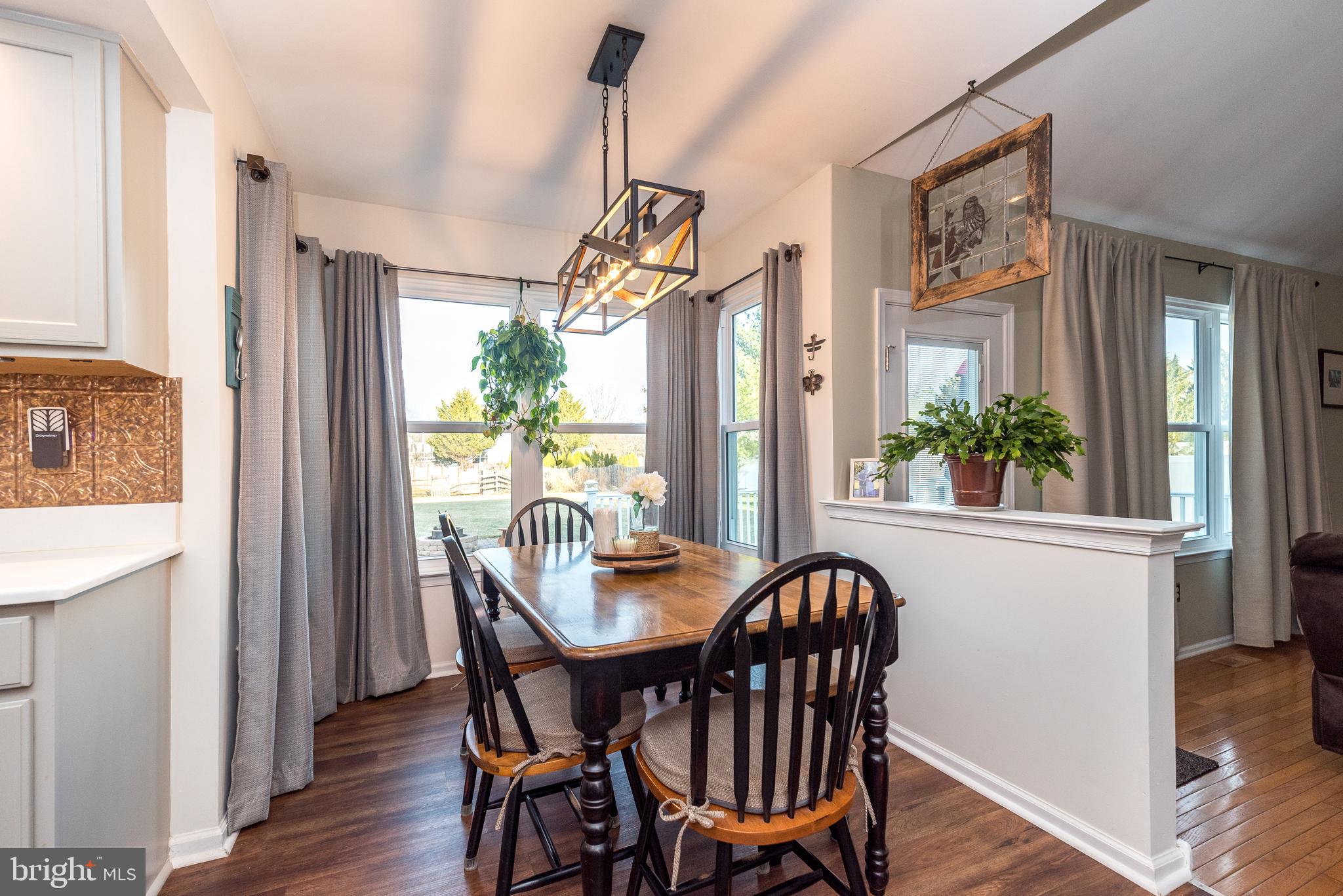 HUNTERS CROSSING - Residential