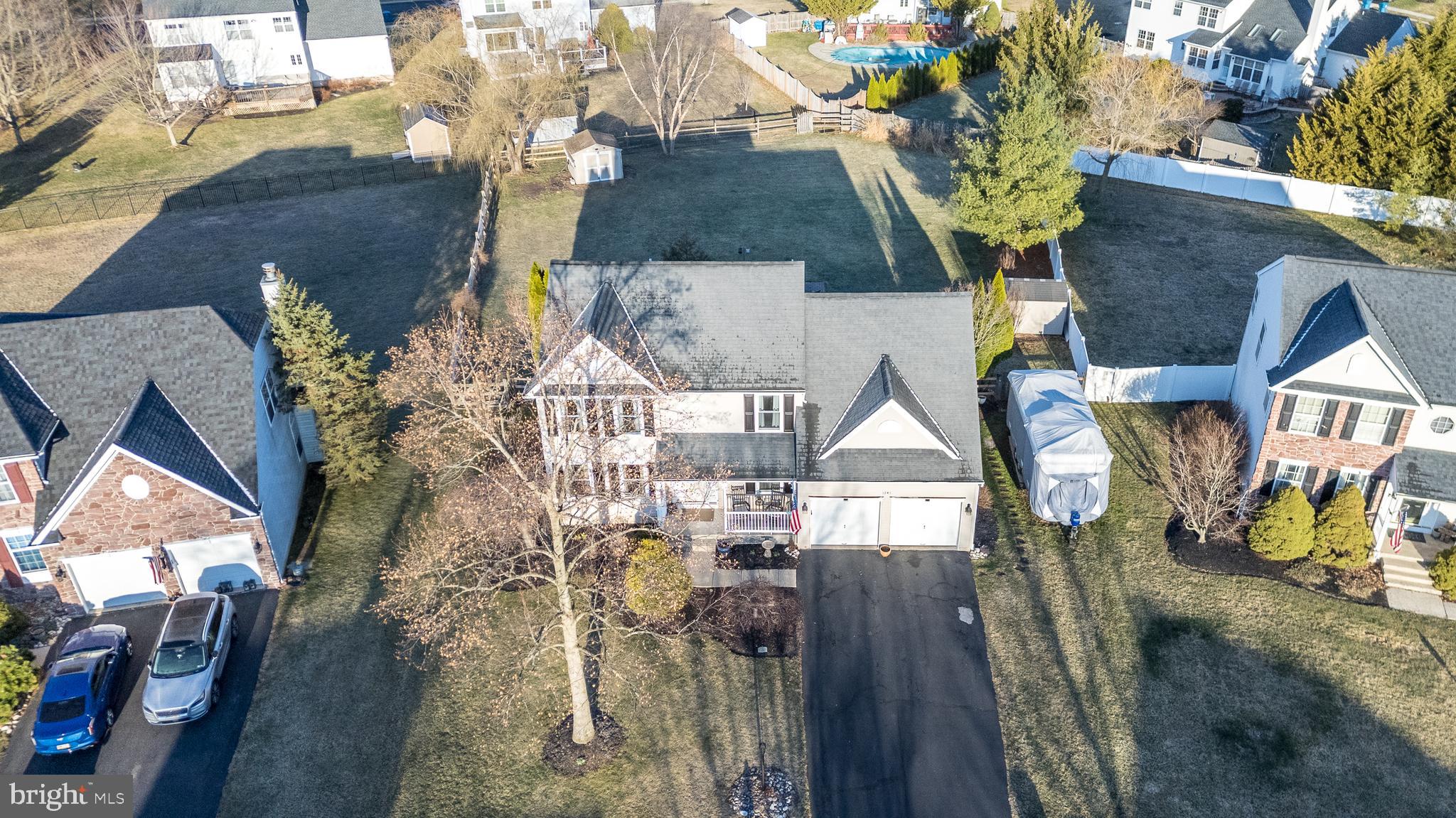 HUNTERS CROSSING - Residential