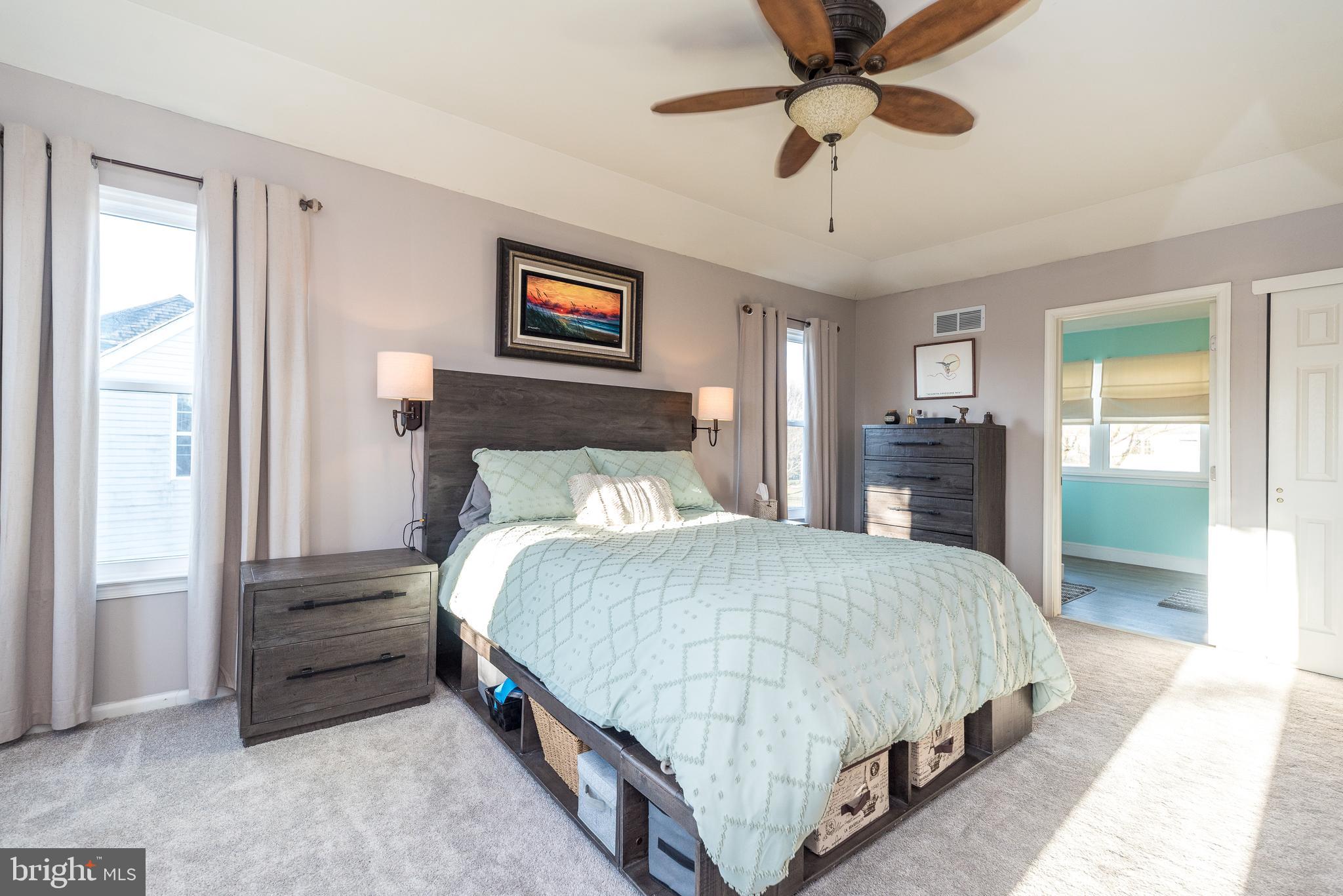 HUNTERS CROSSING - Residential