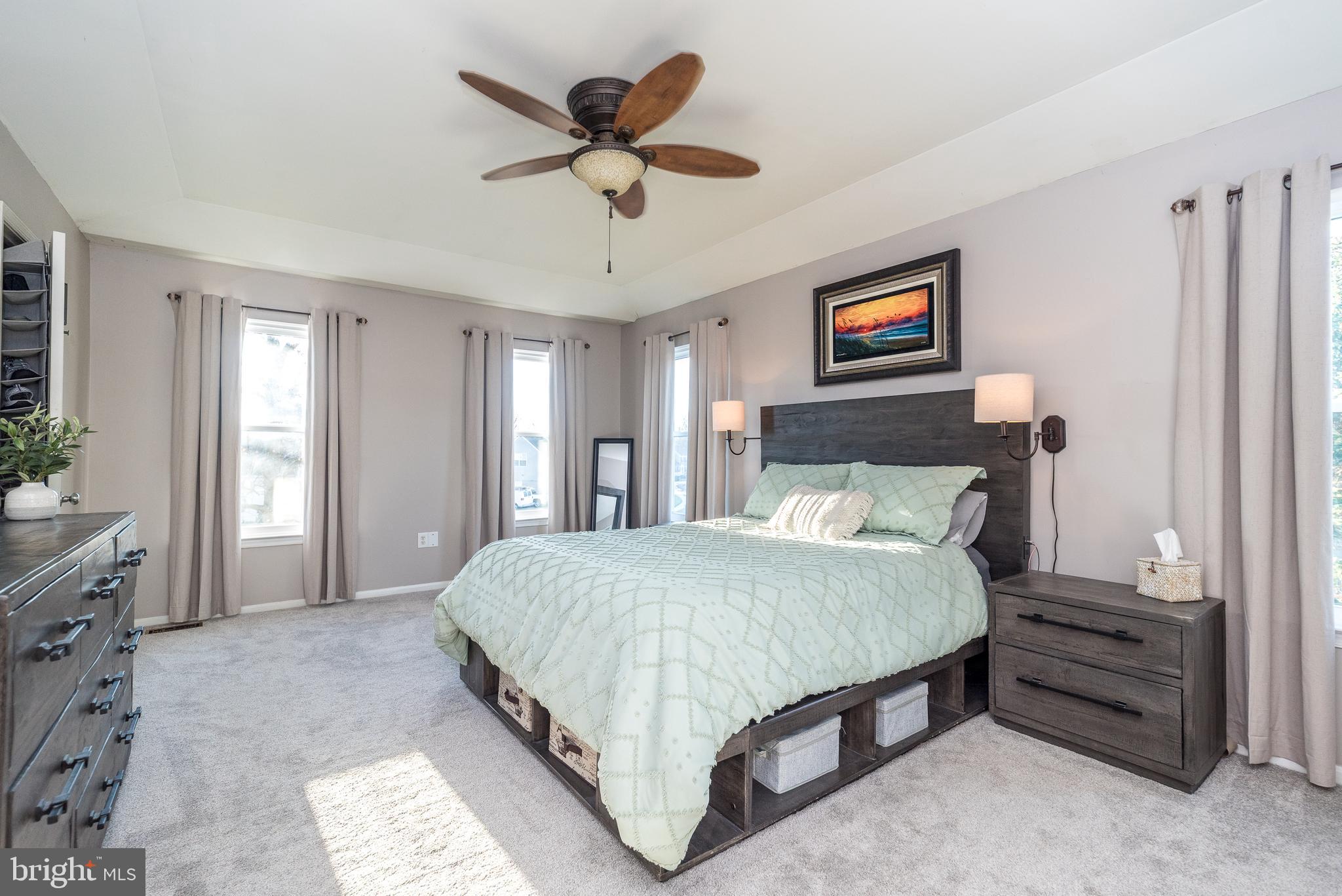 HUNTERS CROSSING - Residential