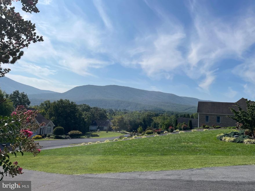 Stunning Home Near Shenandoah River & George Washington National Forest.  
Welcome to this charming, move-in-ready home, perfectly located just steps from the scenic Shenandoah River and a short 4-mile drive from the breathtaking George Washington National Forest. Nestled just 1 mile off I-81, this property offers breathtaking mountain views and an abundance of natural light, creating the perfect retreat for nature lovers and outdoor enthusiasts.