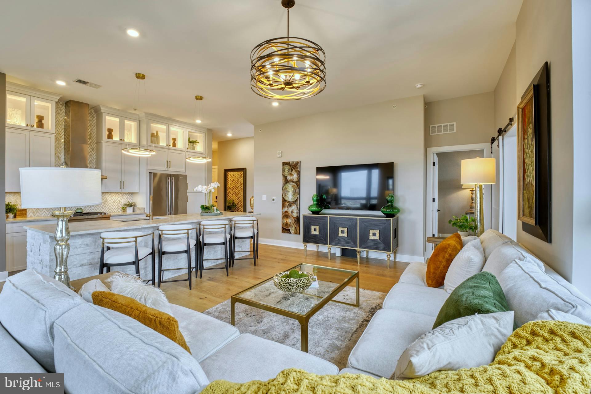 ONE LOUDOUN - Residential