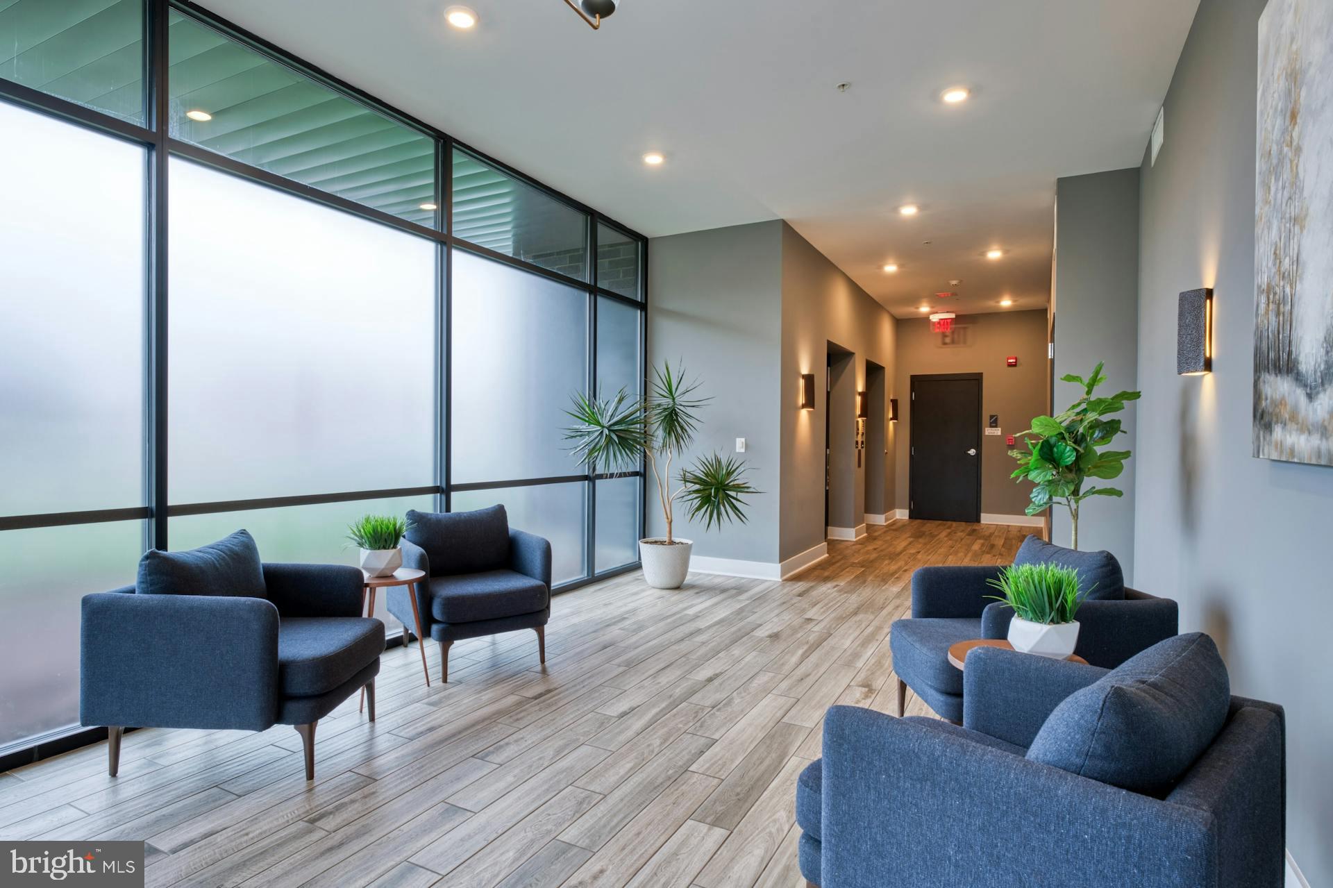 ONE LOUDOUN - Residential