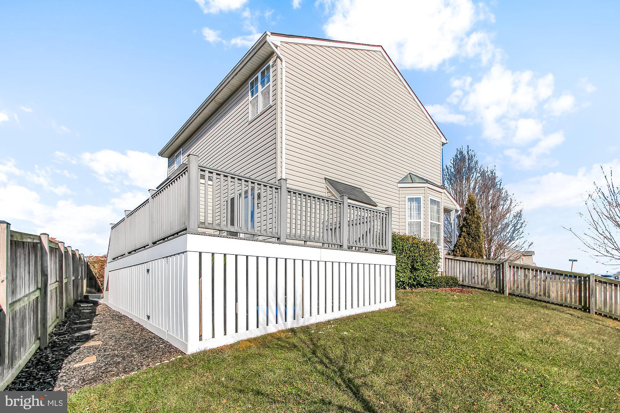 MENLENA VILLAGE - Residential