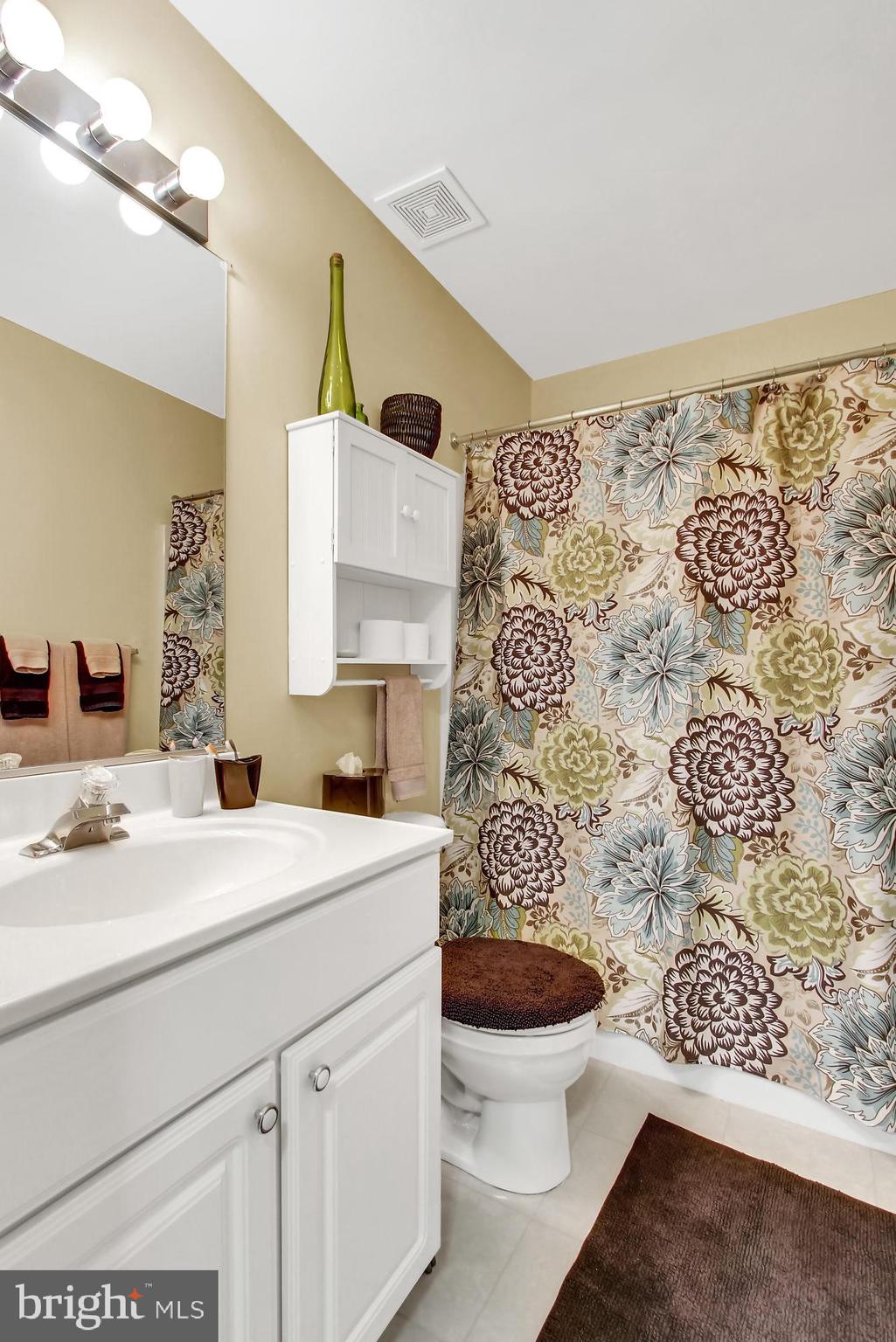 MENLENA VILLAGE - Residential