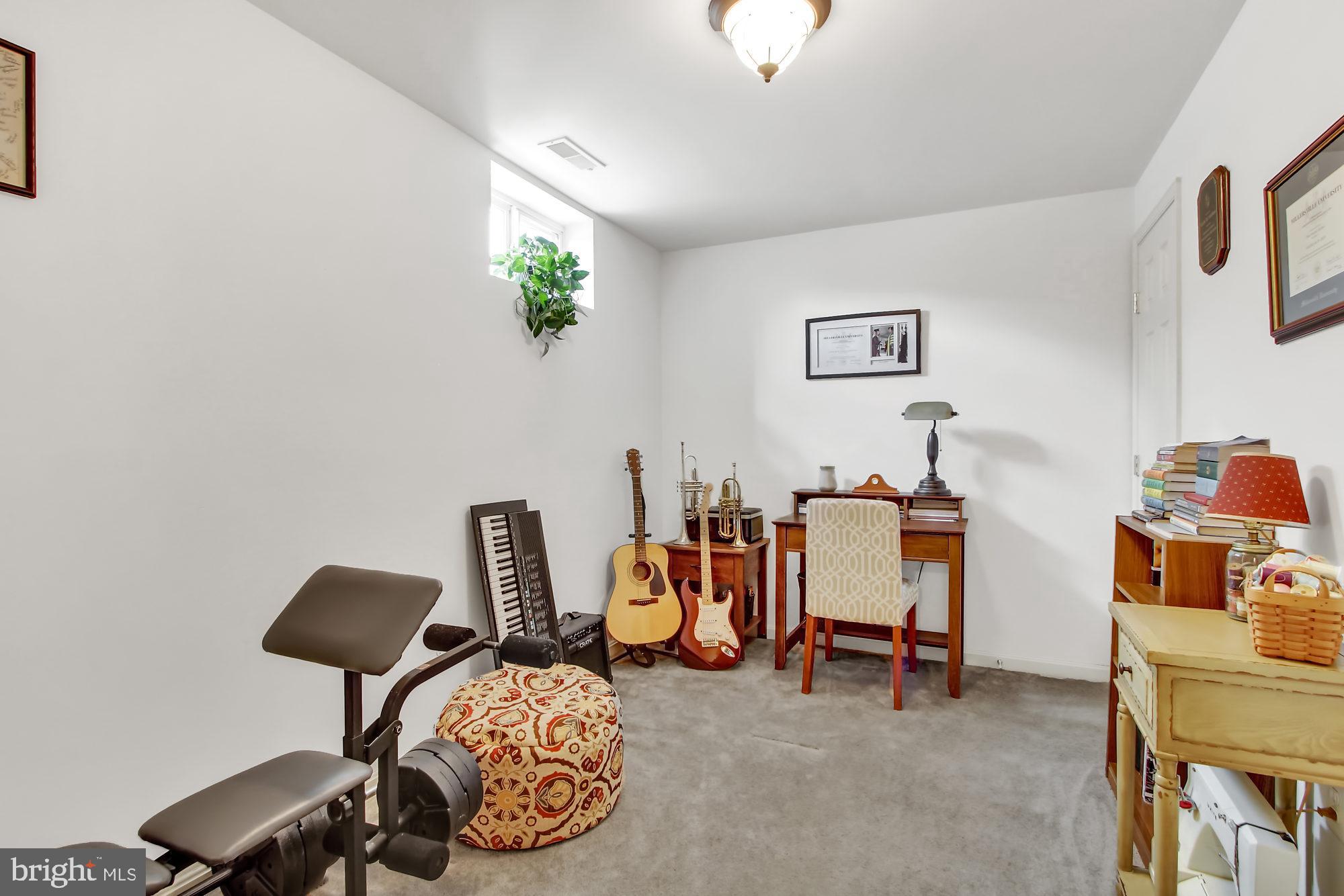 MENLENA VILLAGE - Residential