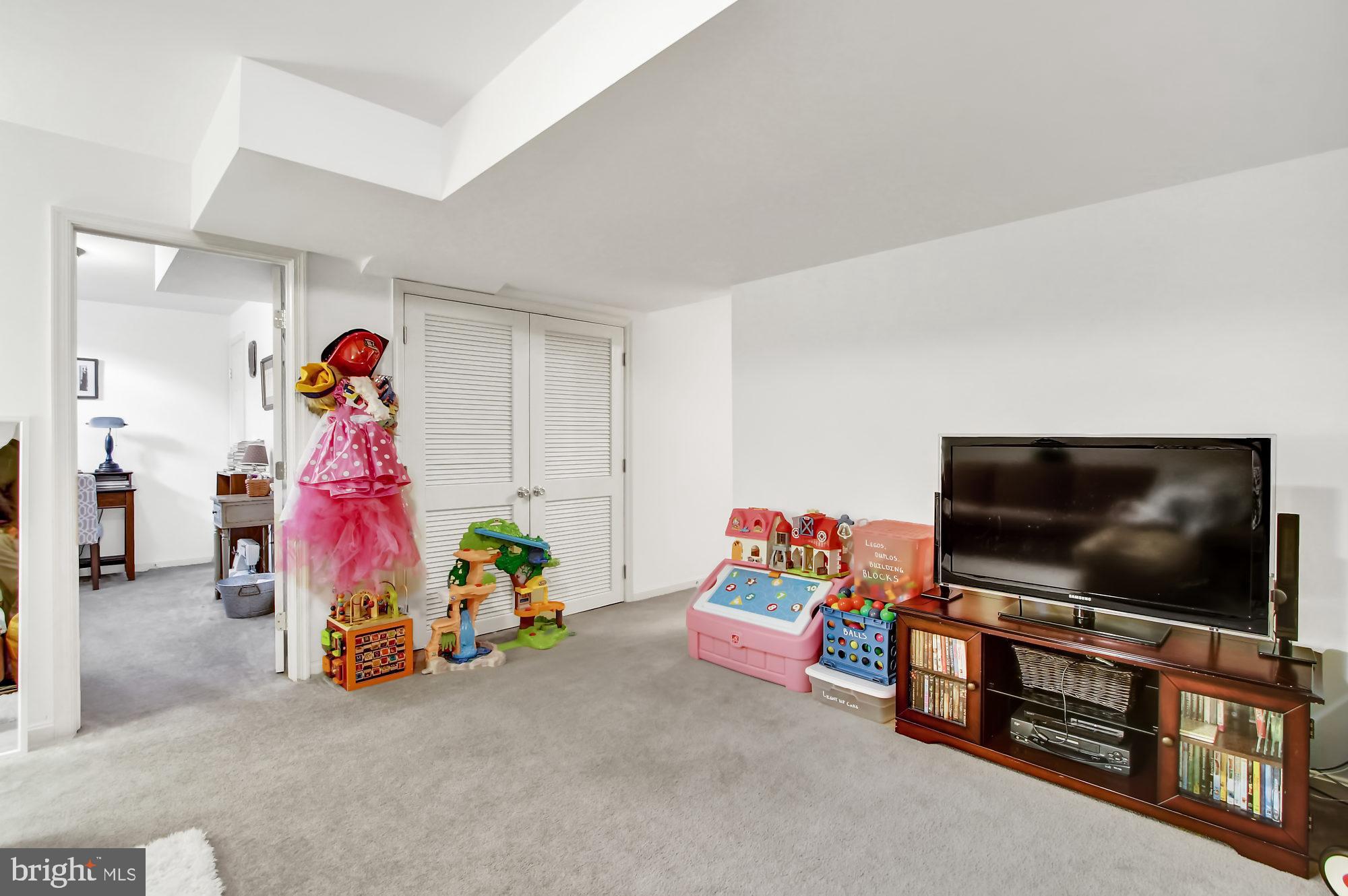 MENLENA VILLAGE - Residential