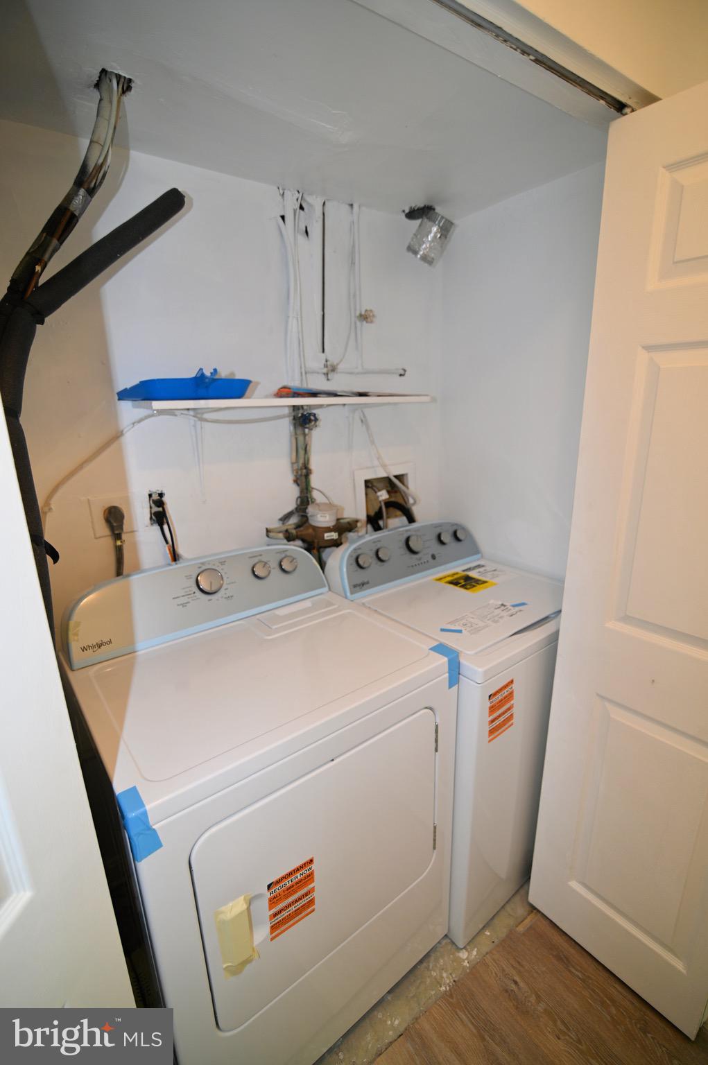 EVERGREEN ESTATES - Residential Lease